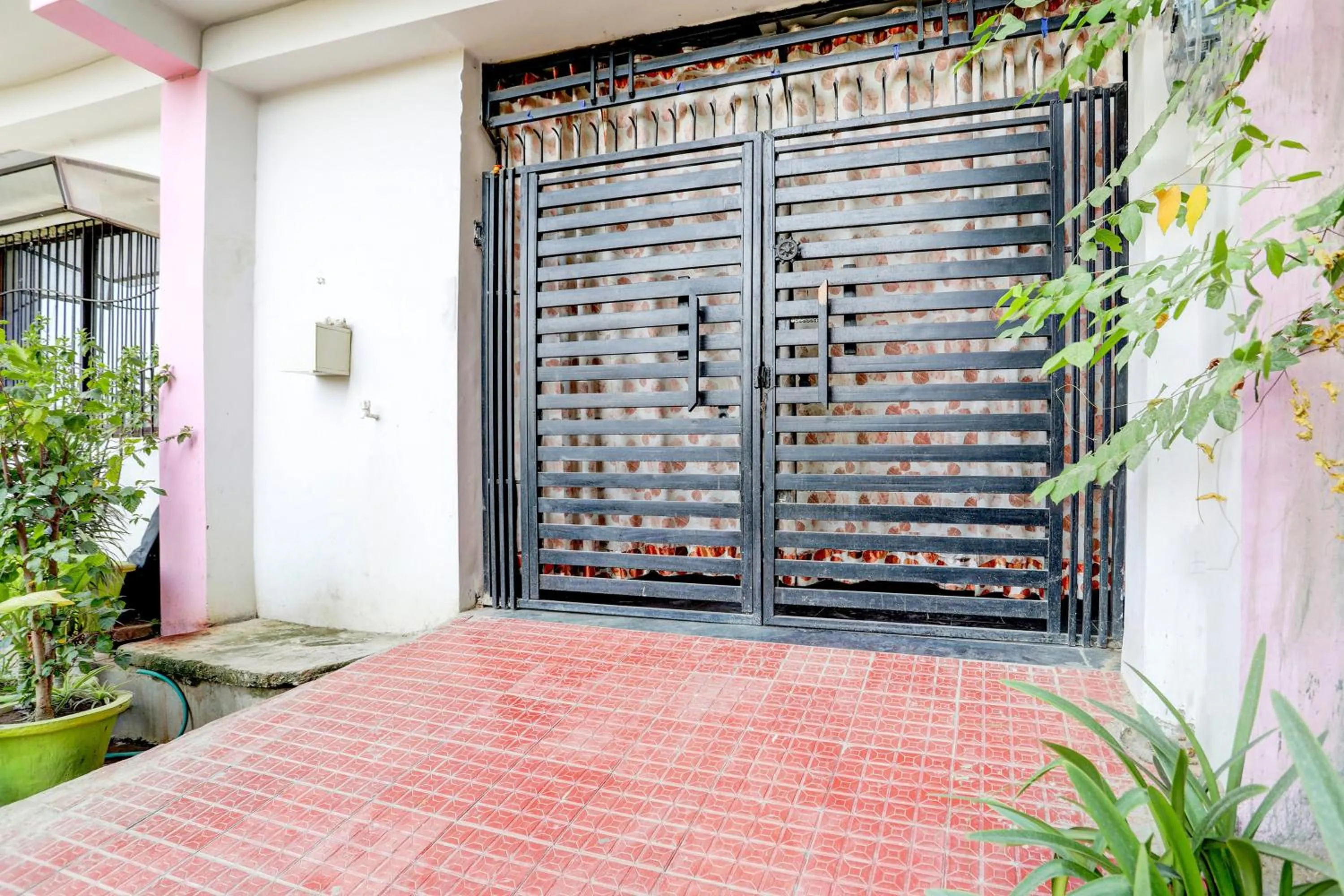 Facade/entrance in Hotel O Suryawanshi