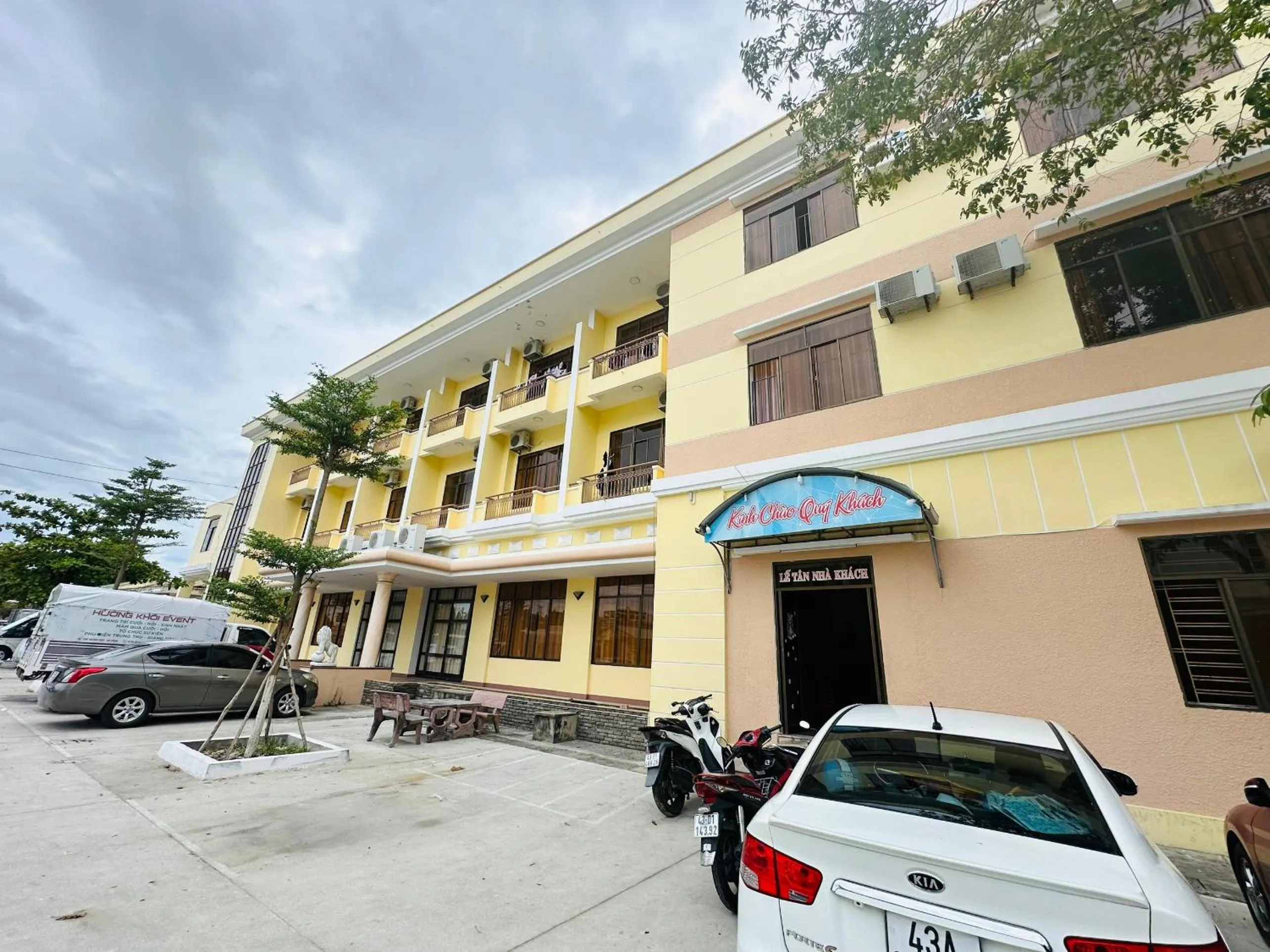 Facade/entrance in OYO 1246 Nha Khach Cuc Hau Can