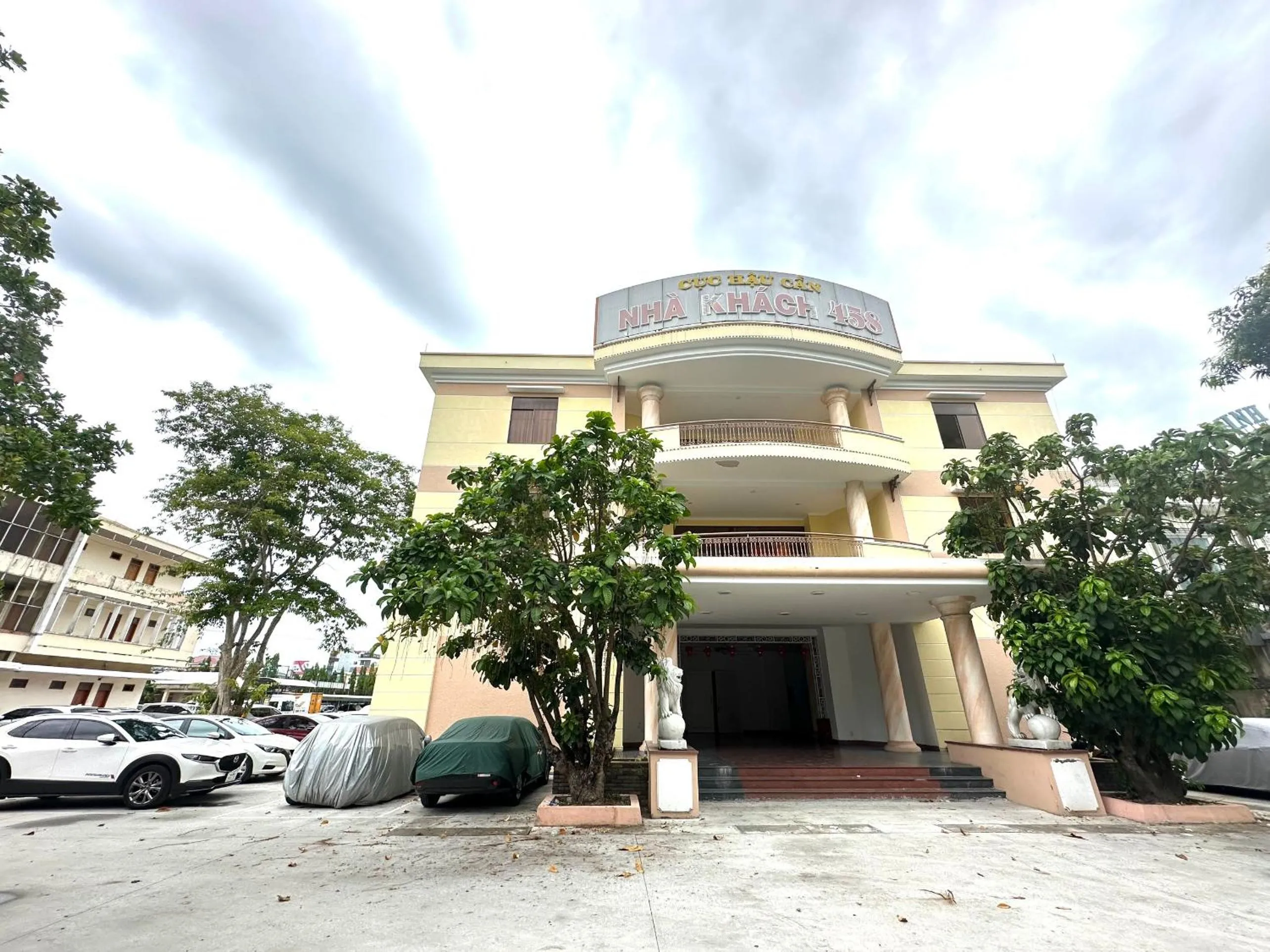 Facade/entrance in OYO 1246 Nha Khach Cuc Hau Can