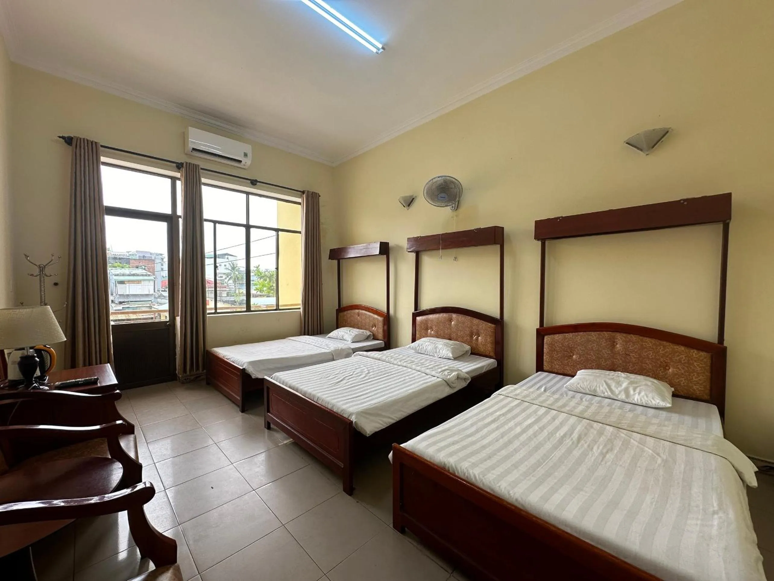 Bedroom, Bed in OYO 1246 Nha Khach Cuc Hau Can