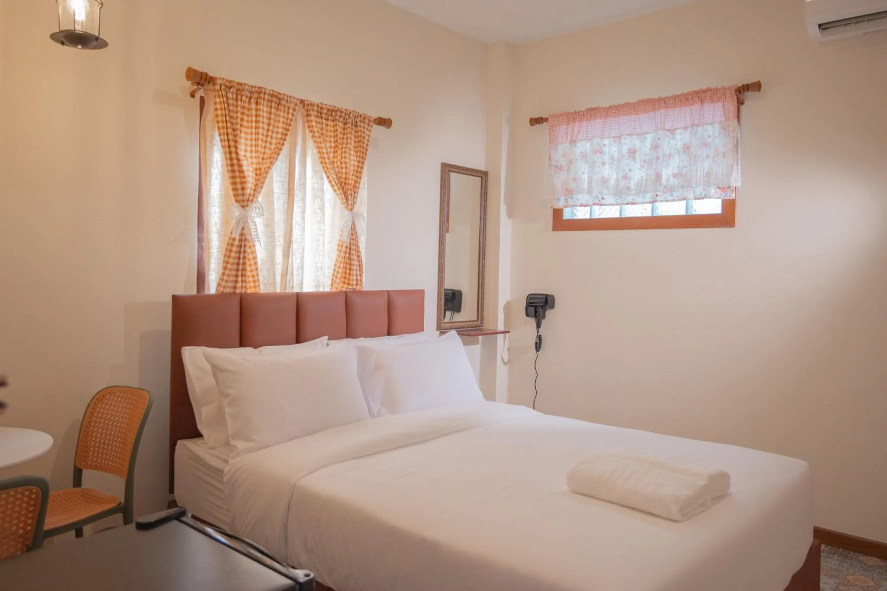 Bed in JB Home Bangkok - Victory monument