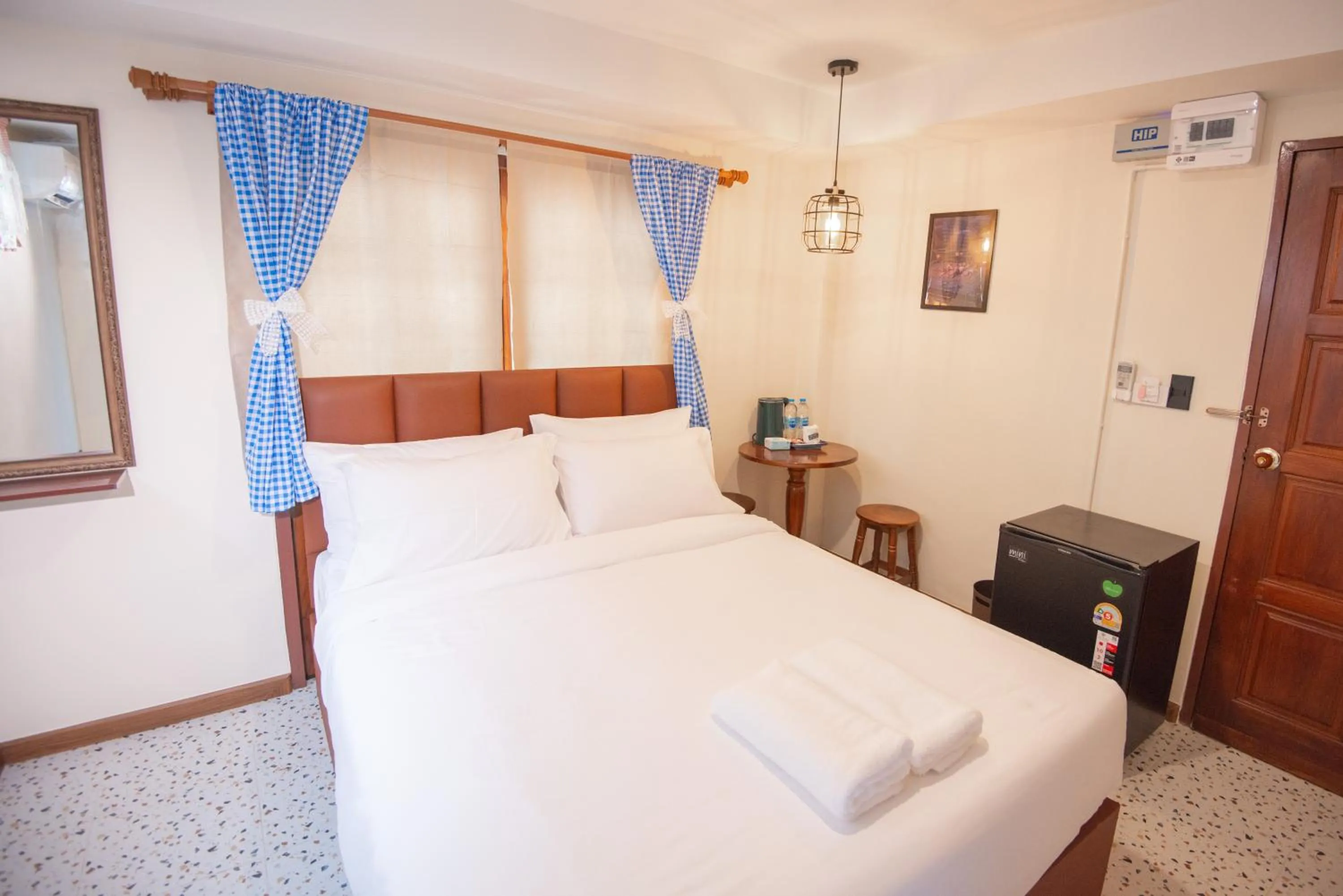 Bed in JB Home Bangkok - Victory monument