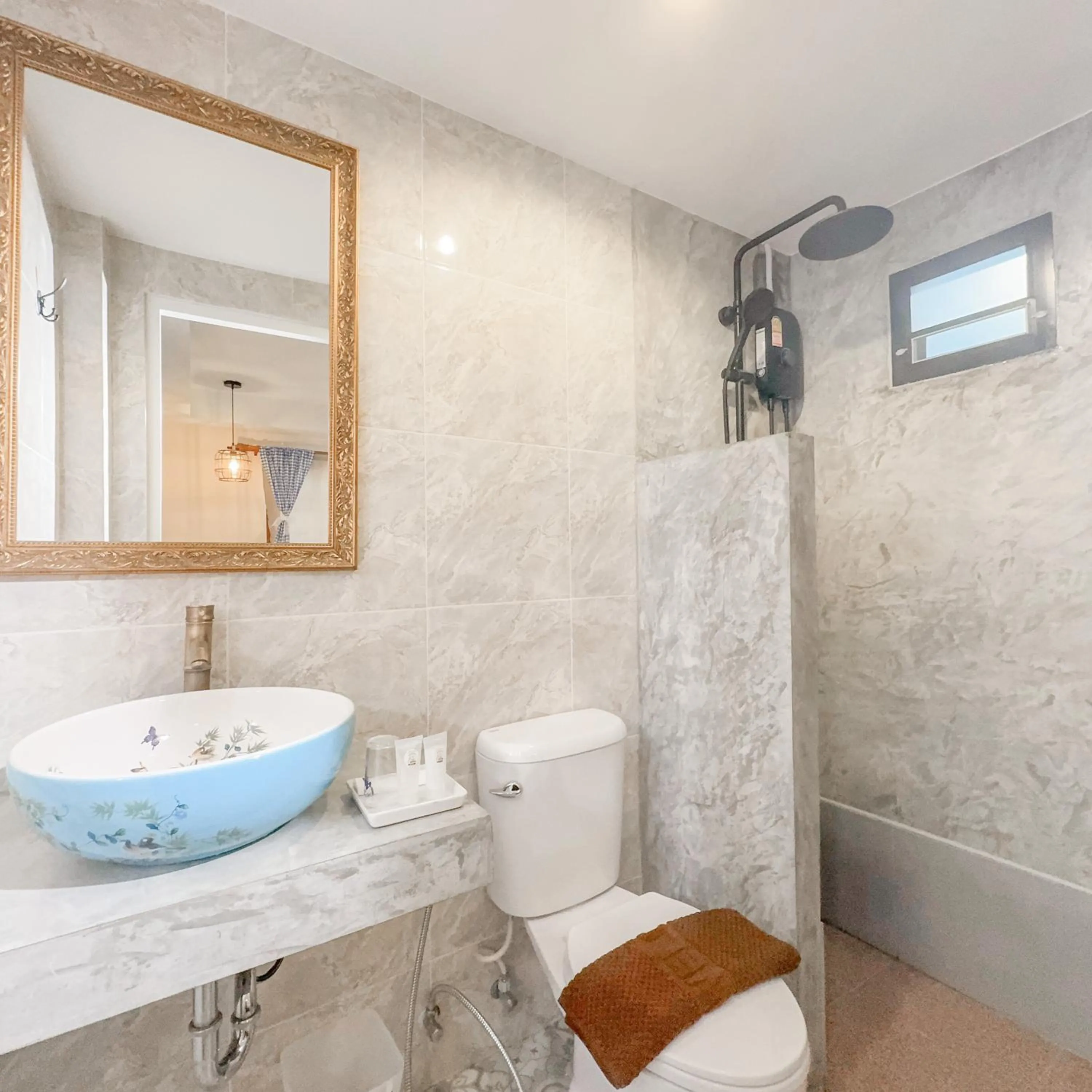 JB Home Bangkok - Victory monument