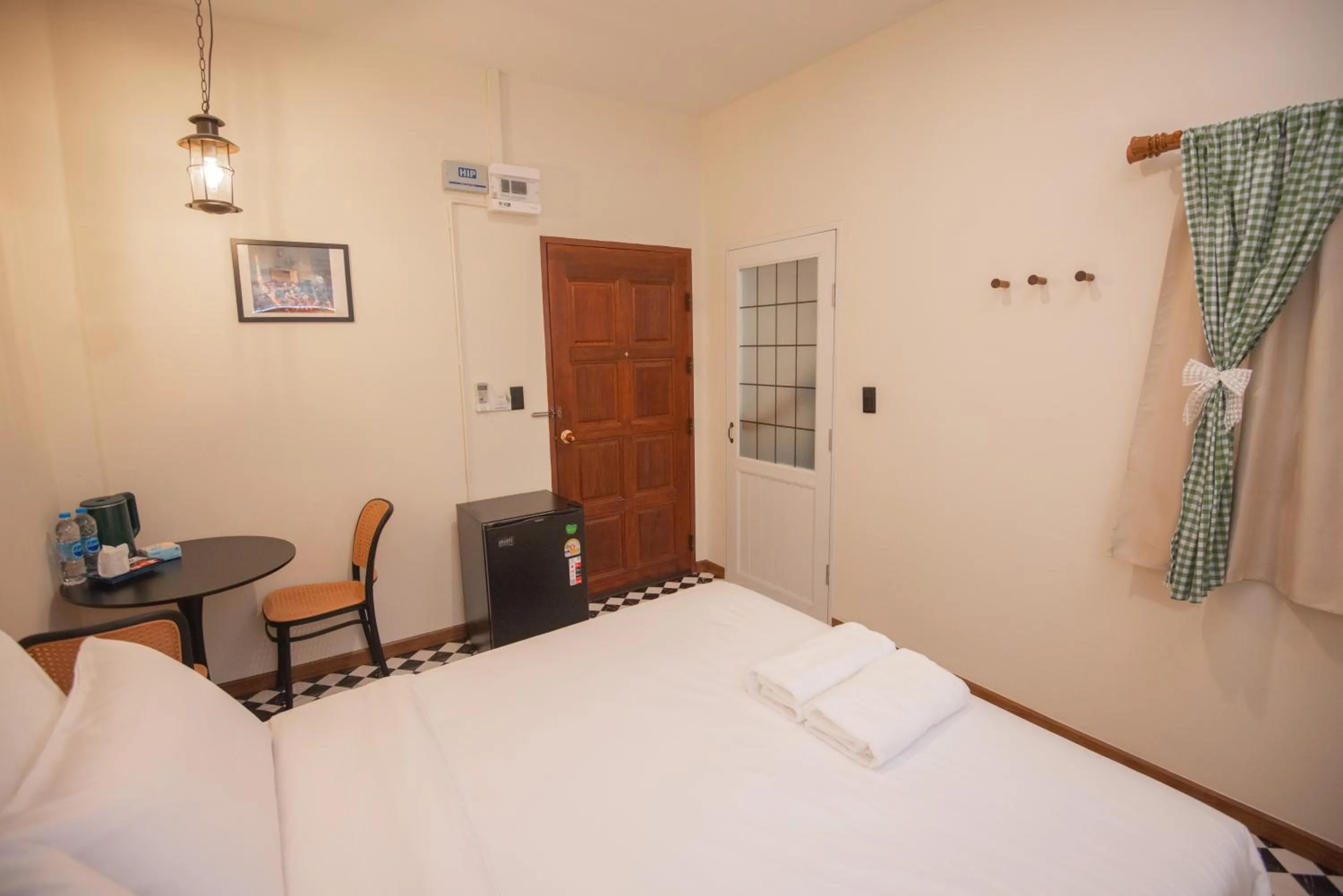 Bed in JB Home Bangkok - Victory monument