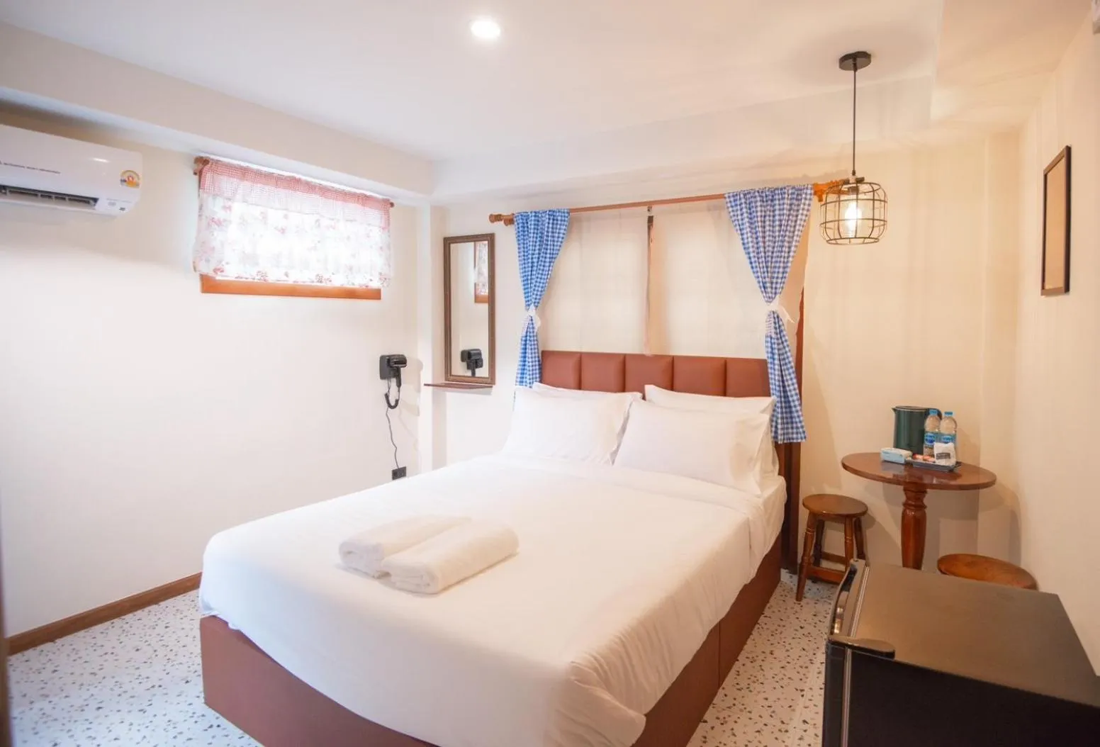 Bed in JB Home Bangkok - Victory monument