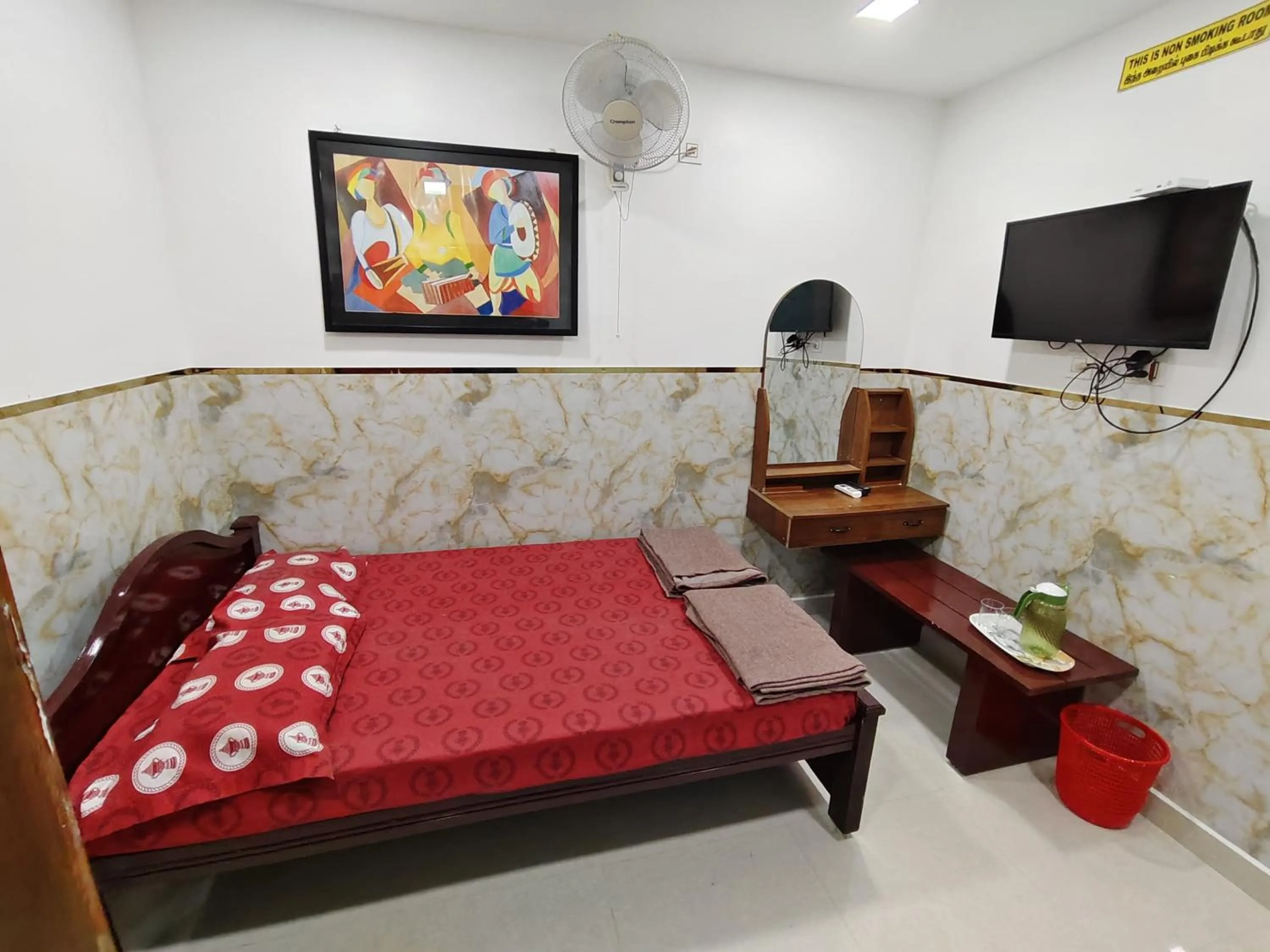 Bed in Sree Laxmi Vilas