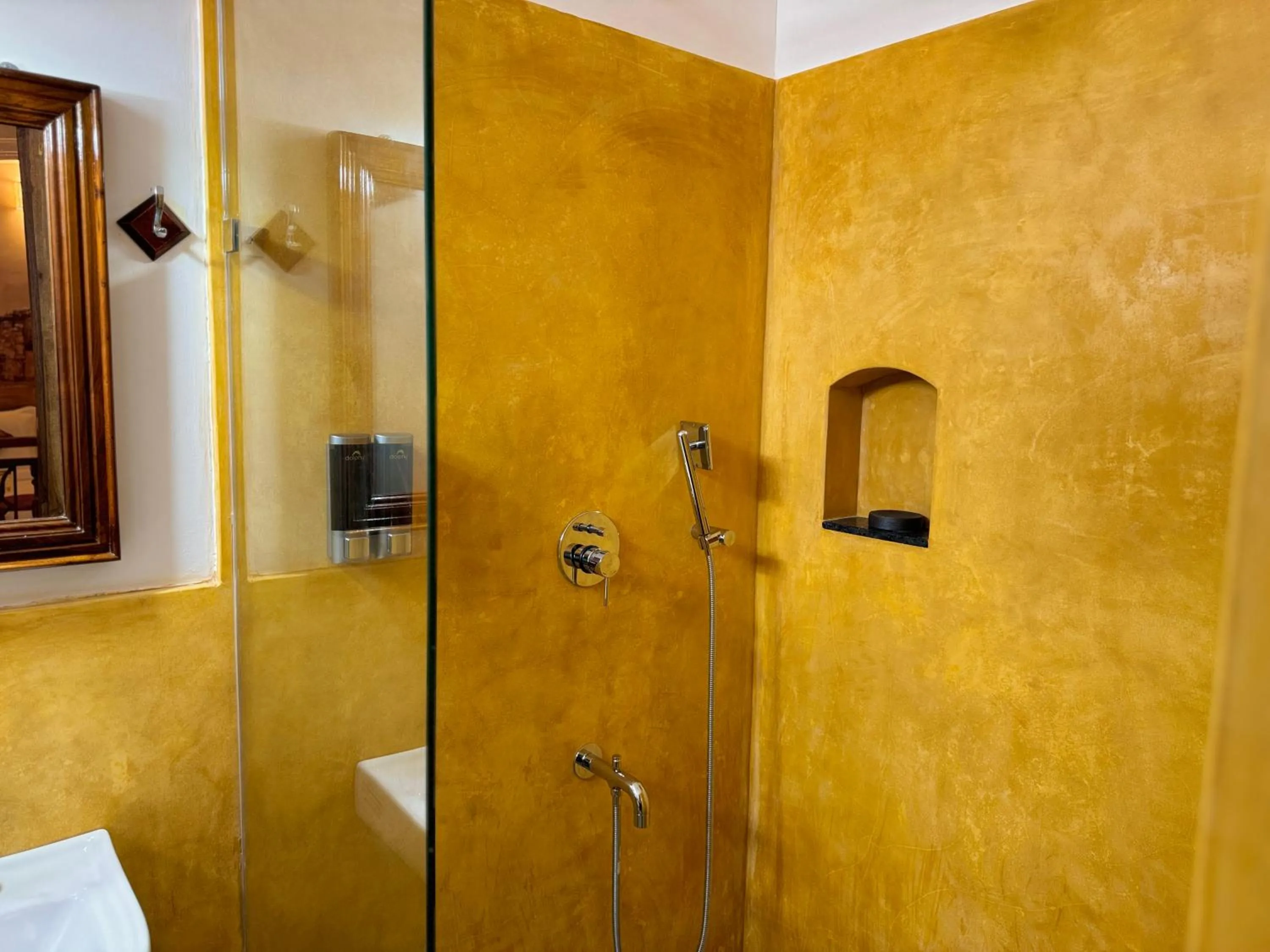 Shower in La Plage Seaview Suites