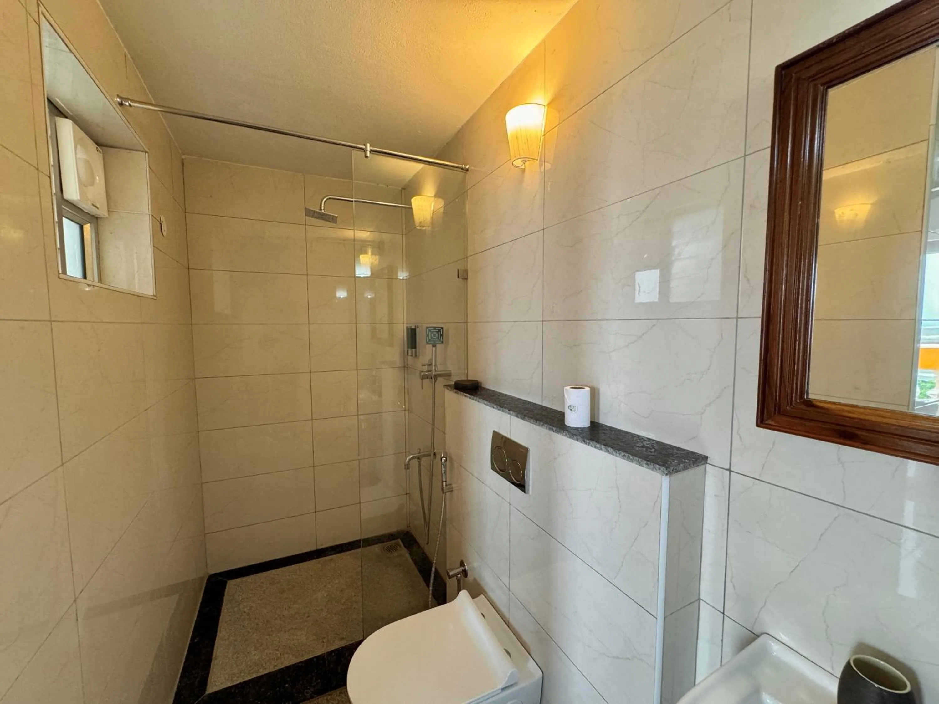Shower in La Plage Seaview Suites