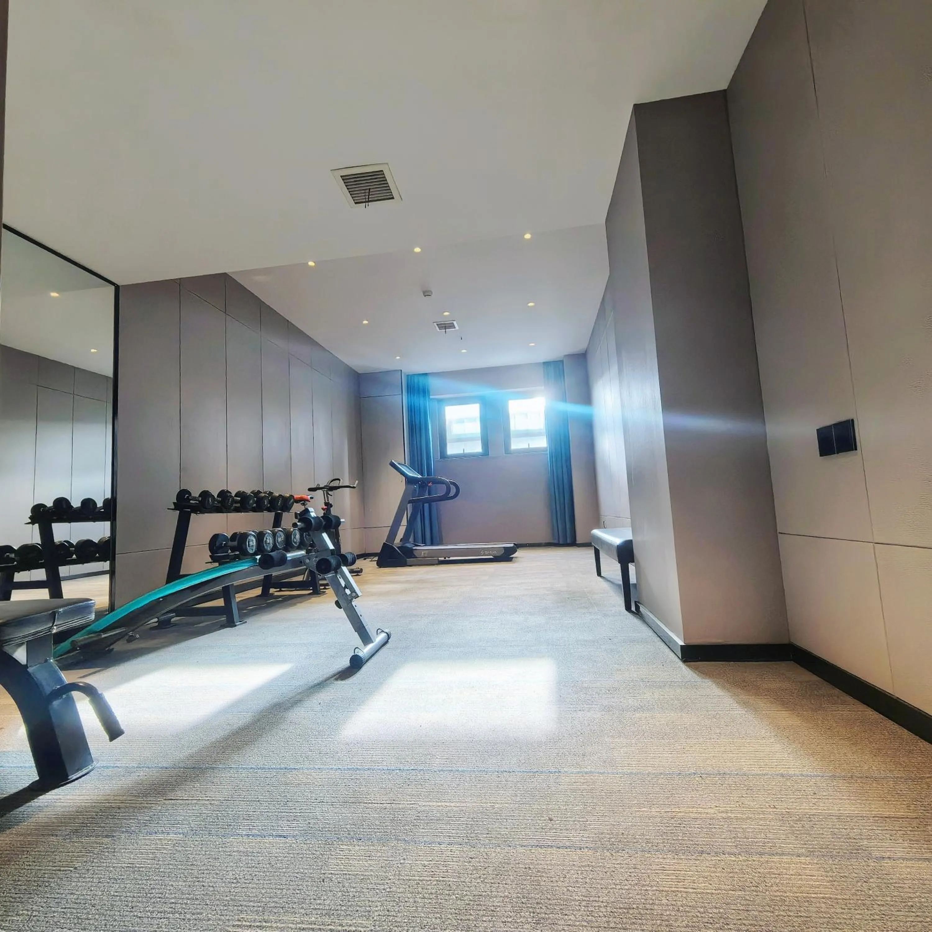 Fitness centre/facilities in Echarm Hotel - Xi'an Tai'ao Plaza Baijiakou Metro Station