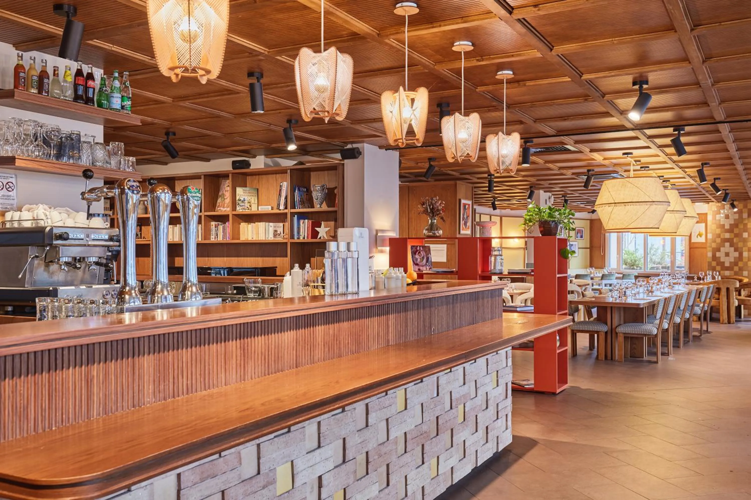 Lounge or bar in Appart Hotel Paris Levallois Maurice Ravel