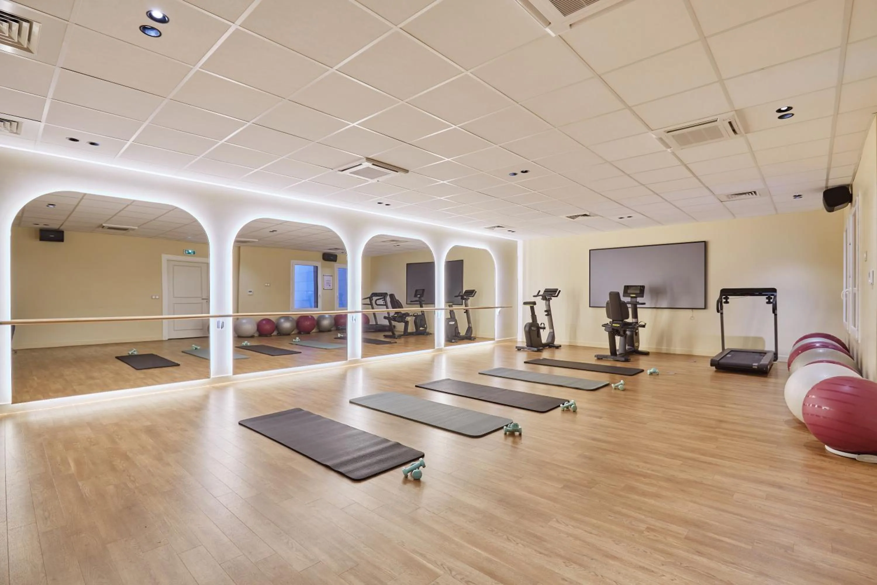 Fitness centre/facilities in Appart Hotel Paris Levallois Maurice Ravel
