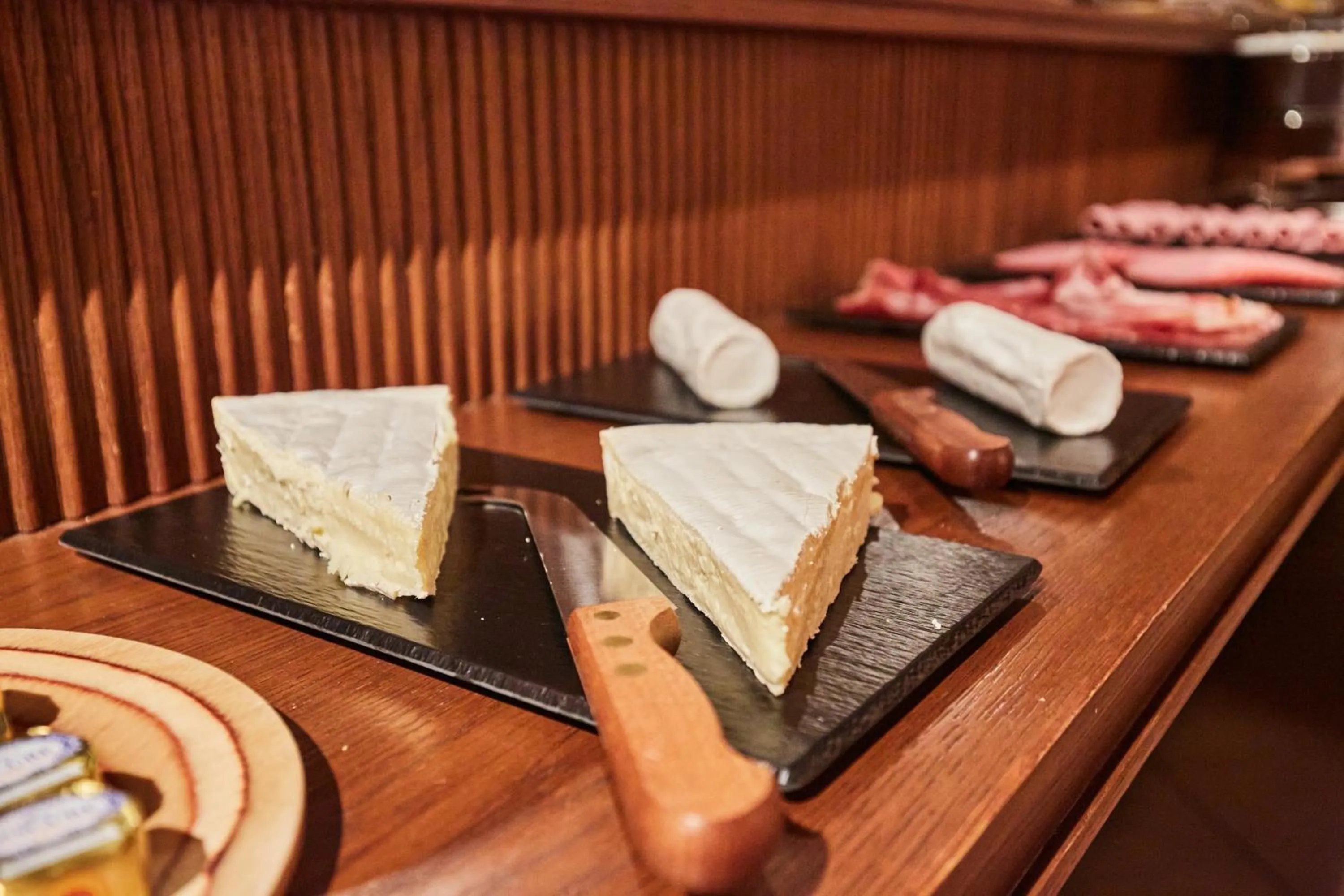 Buffet breakfast in Appart Hotel Paris Levallois Maurice Ravel