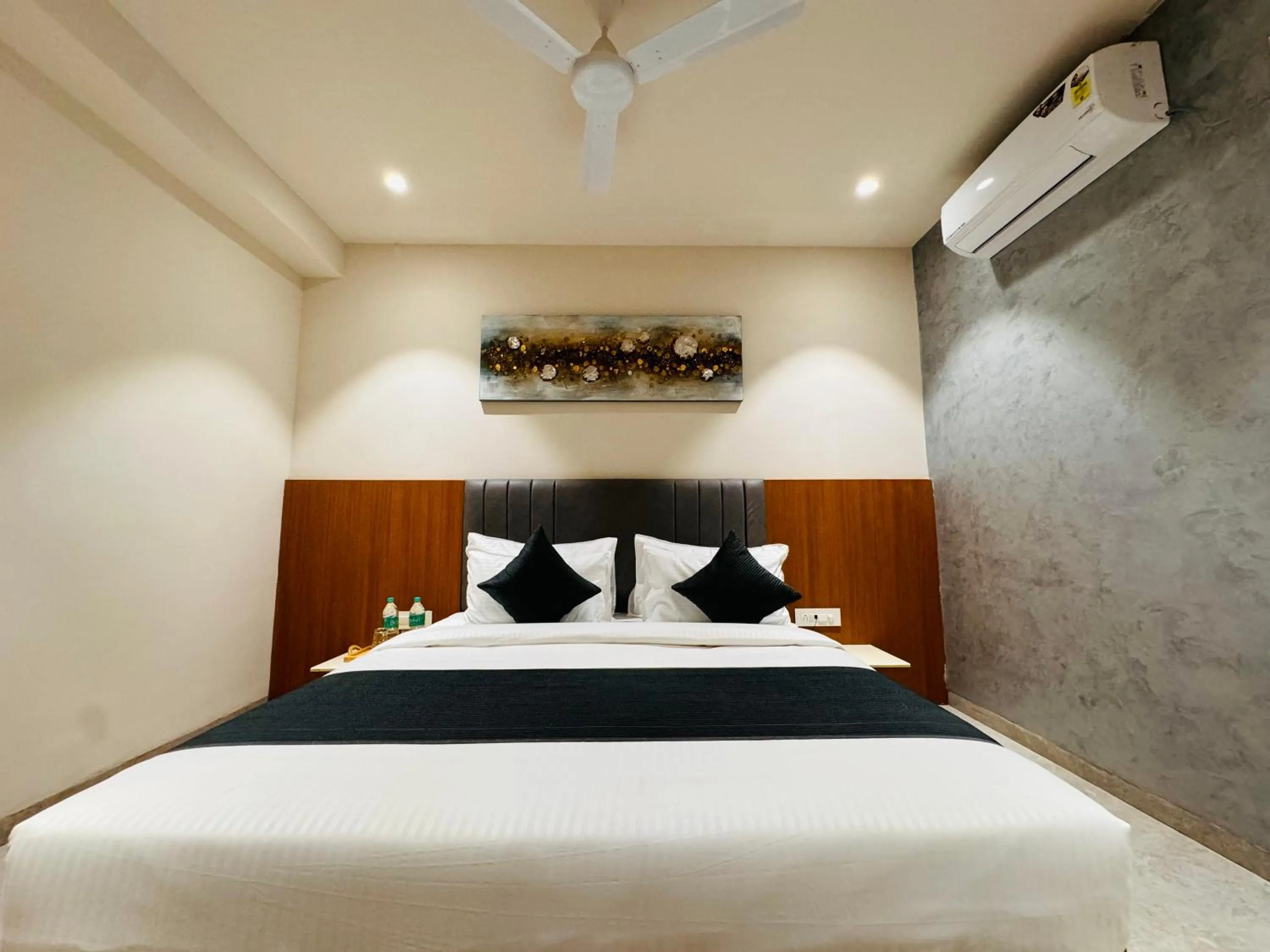 Bed in Hotel Rudhav Palace