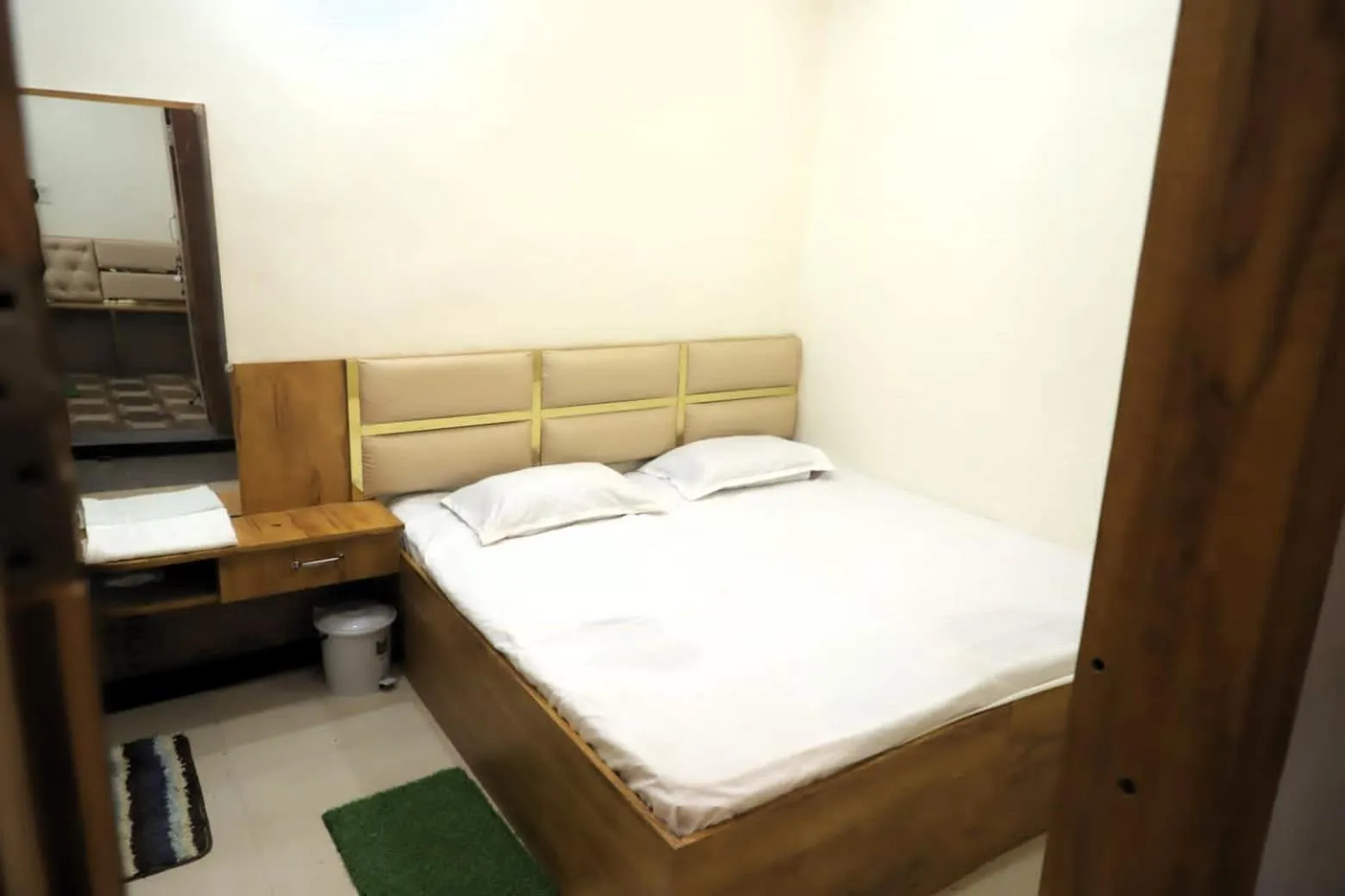 Bedroom, Bed in Hotel Yuvan Palace