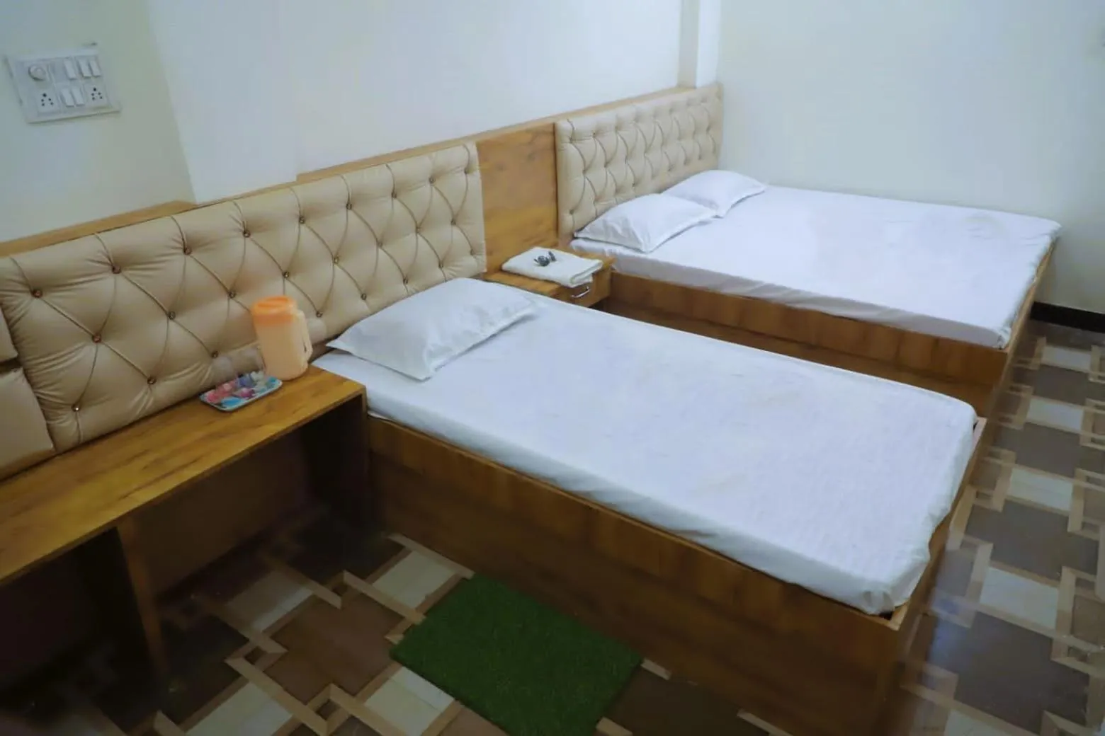 Bedroom, Bed in Hotel Yuvan Palace