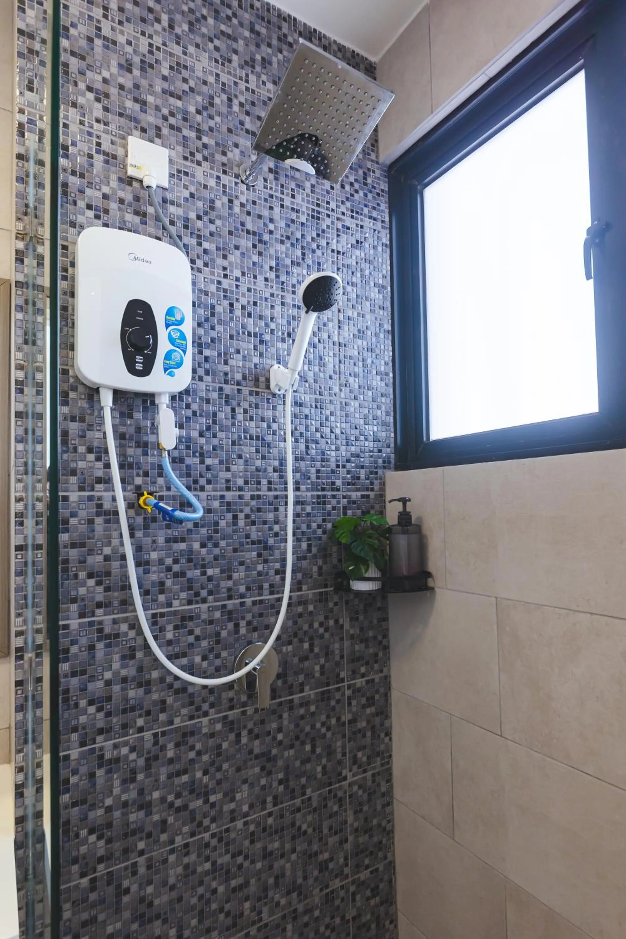 Beautiful Seaview Suites at The Shore Kota Kinabalu