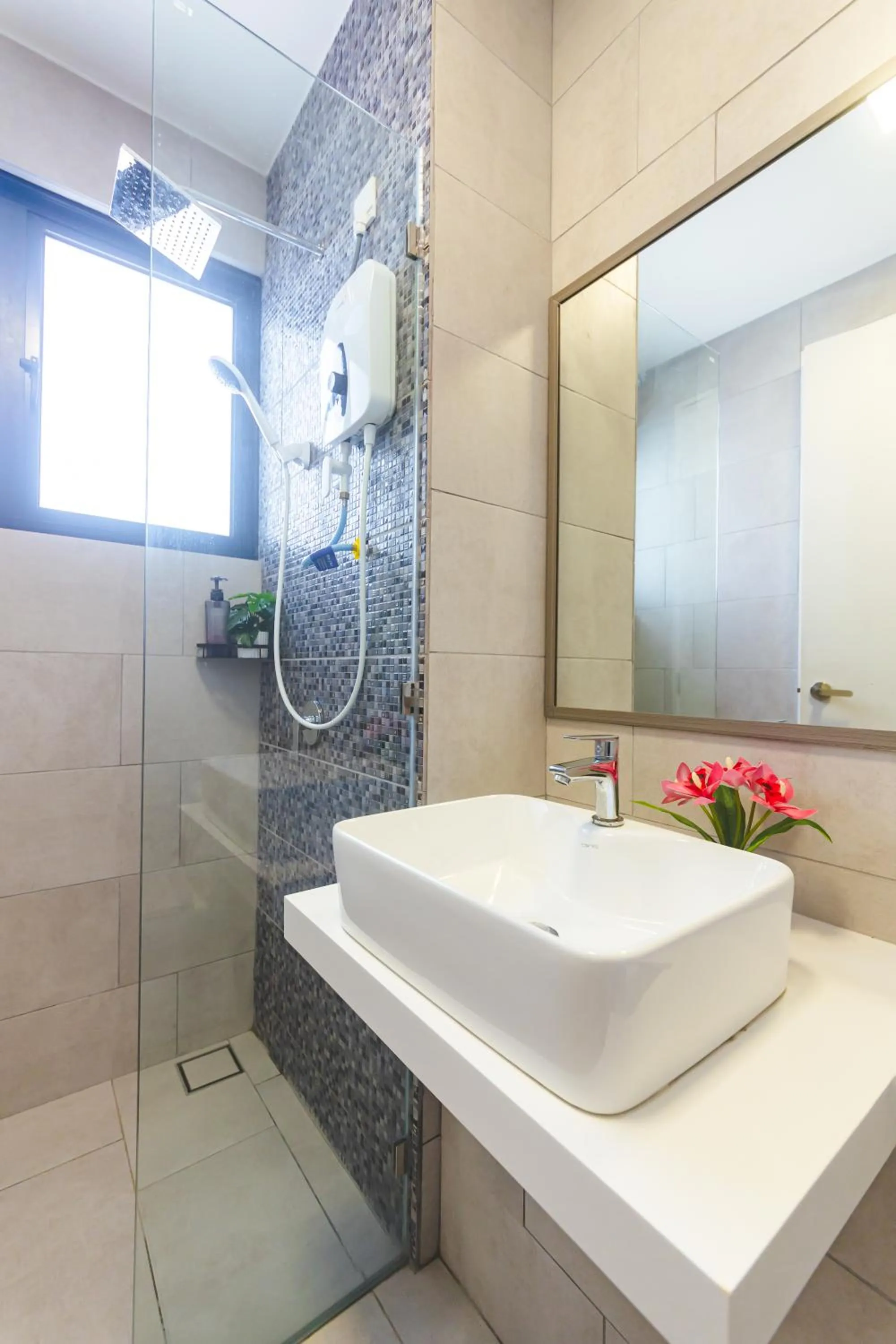 Beautiful Seaview Suites at The Shore Kota Kinabalu