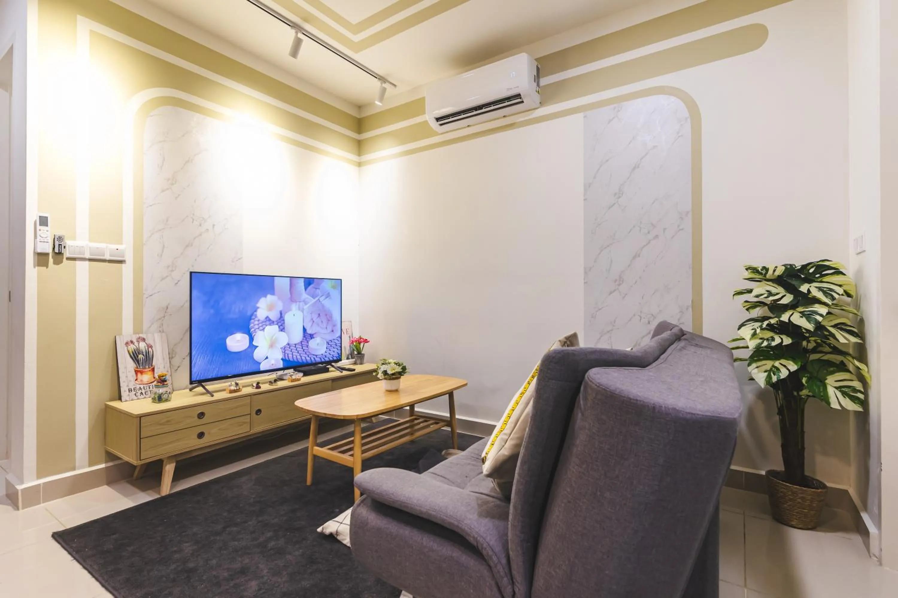 Beautiful Seaview Suites at The Shore Kota Kinabalu