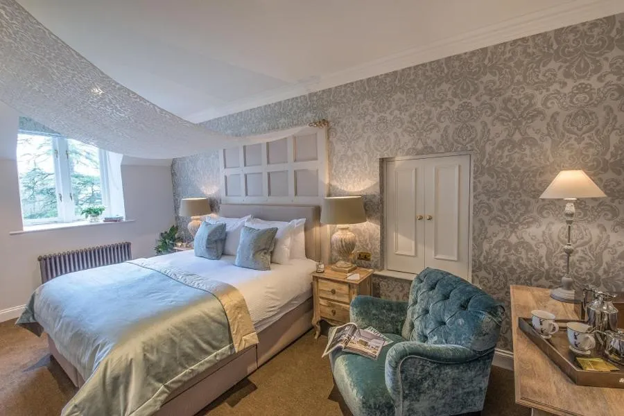 Bed in Forest Side Hotel