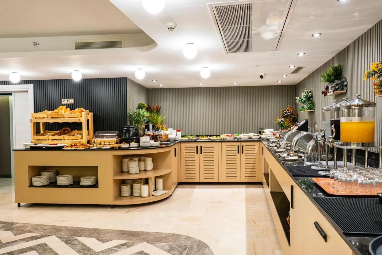 Breakfast in Maritimo Hotel