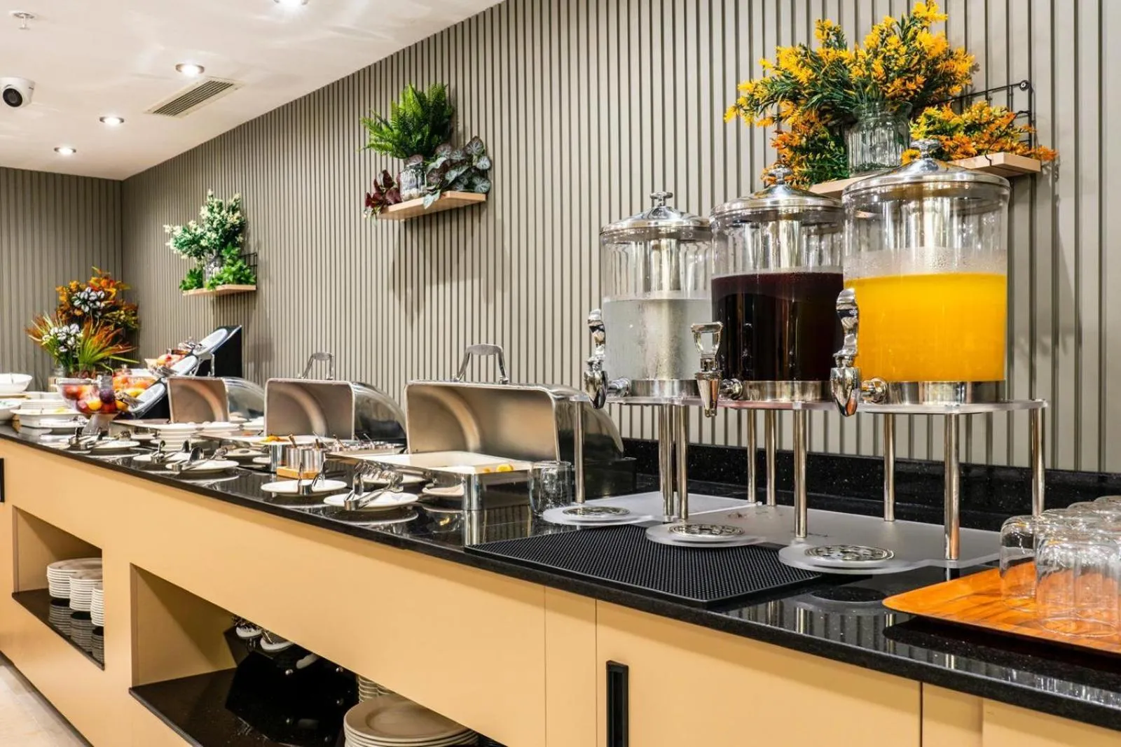 Breakfast in Maritimo Hotel