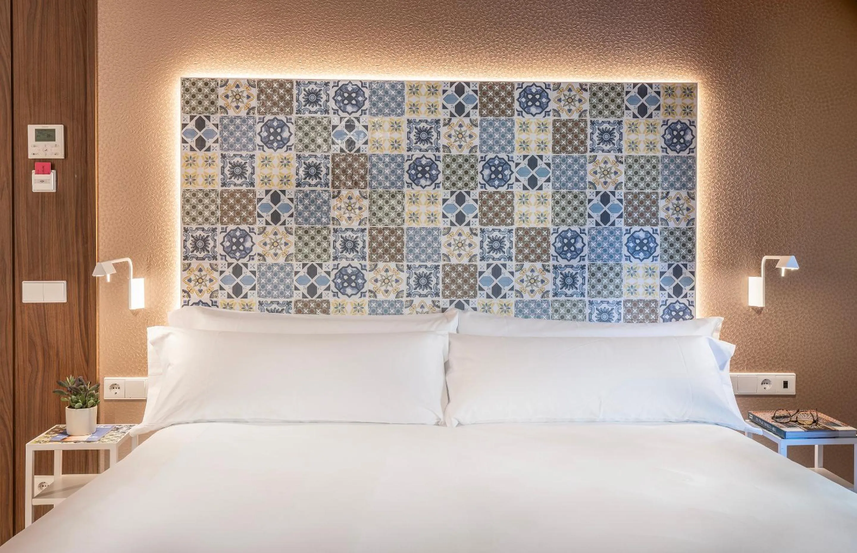 Bed in Axel Hotel Valencia - Adults Only