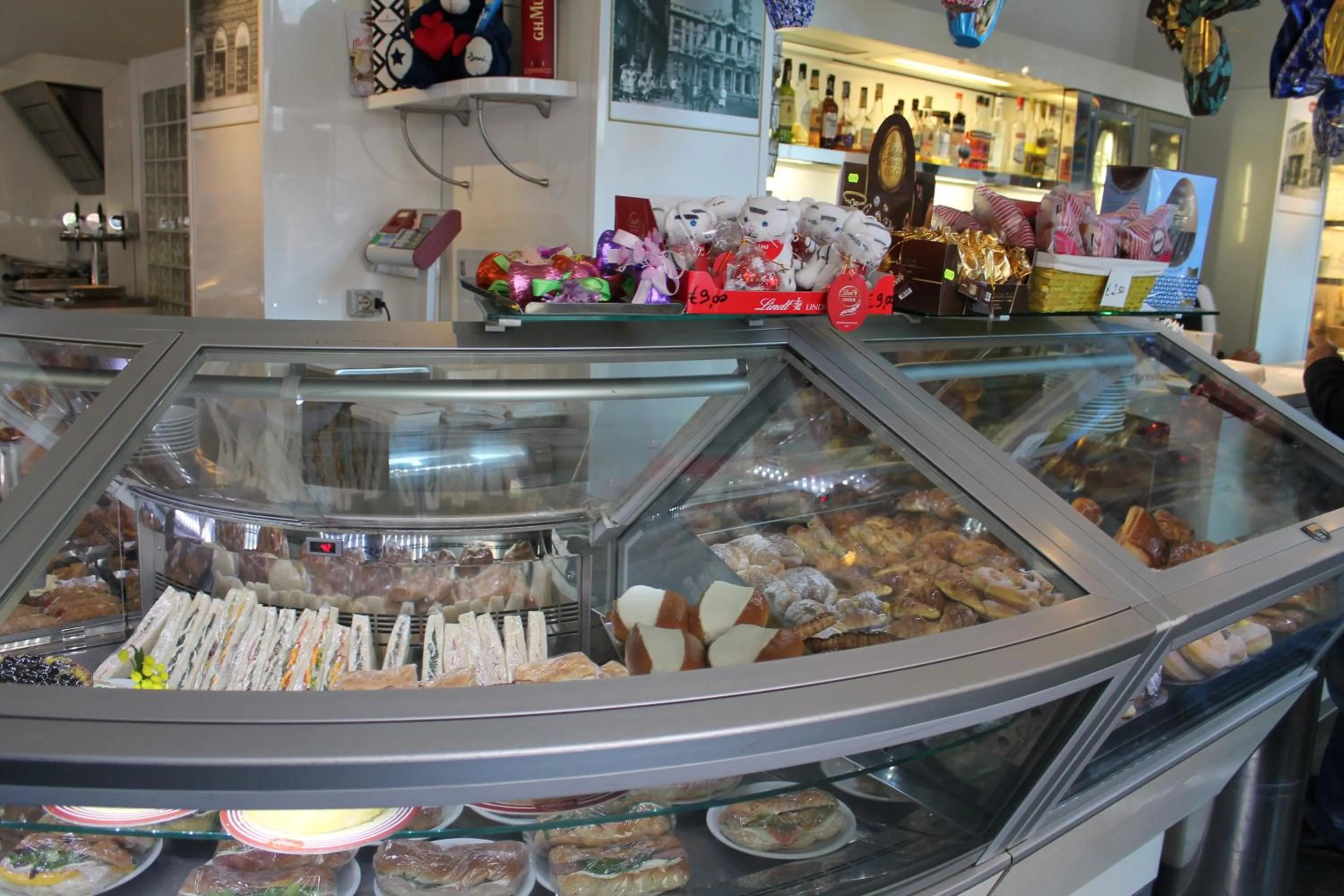 Breakfast in Domus Maggiore