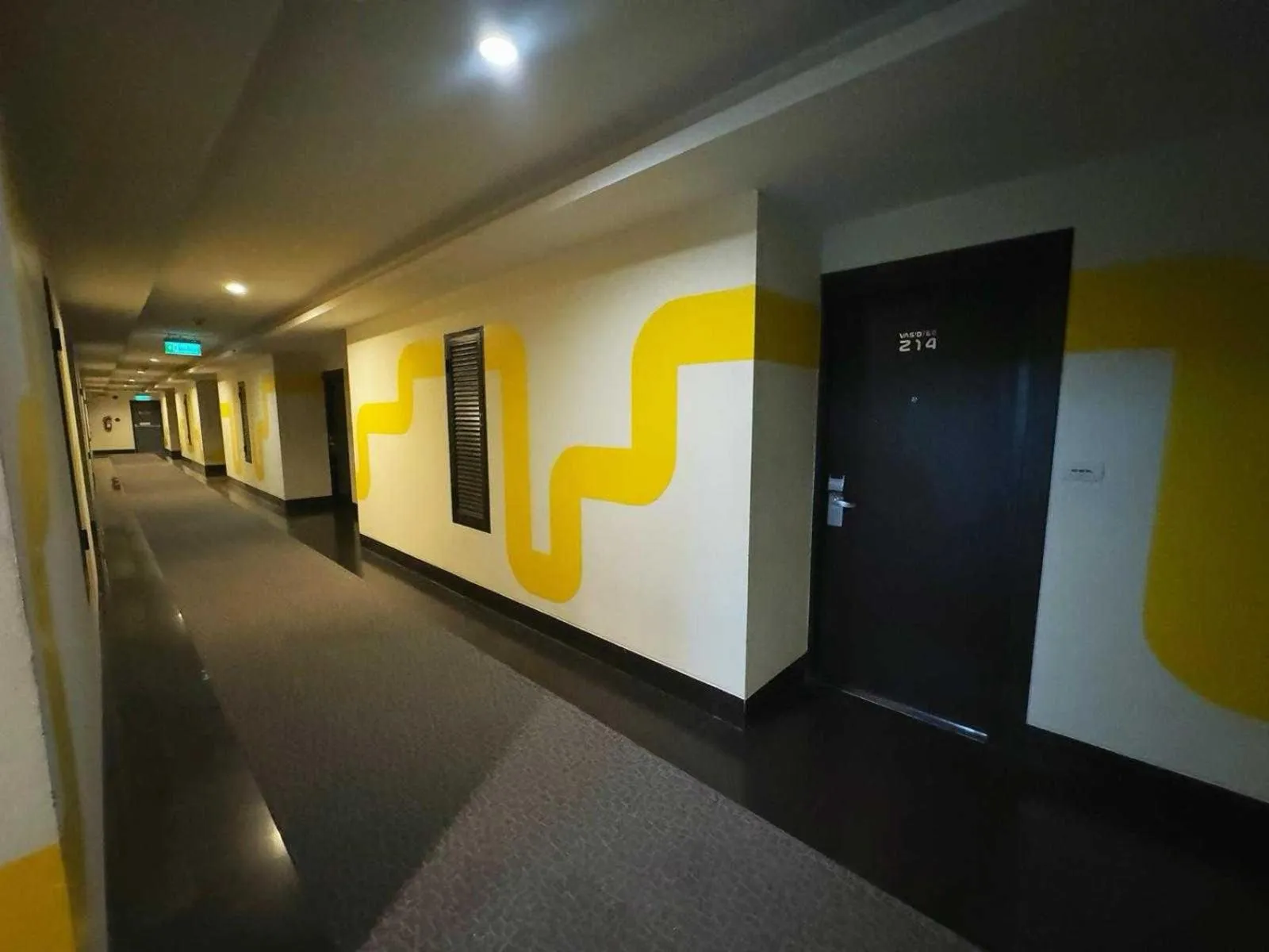 Lobby or reception in Capital O 75514 Vasidtee City Hotel (Suphanburi)