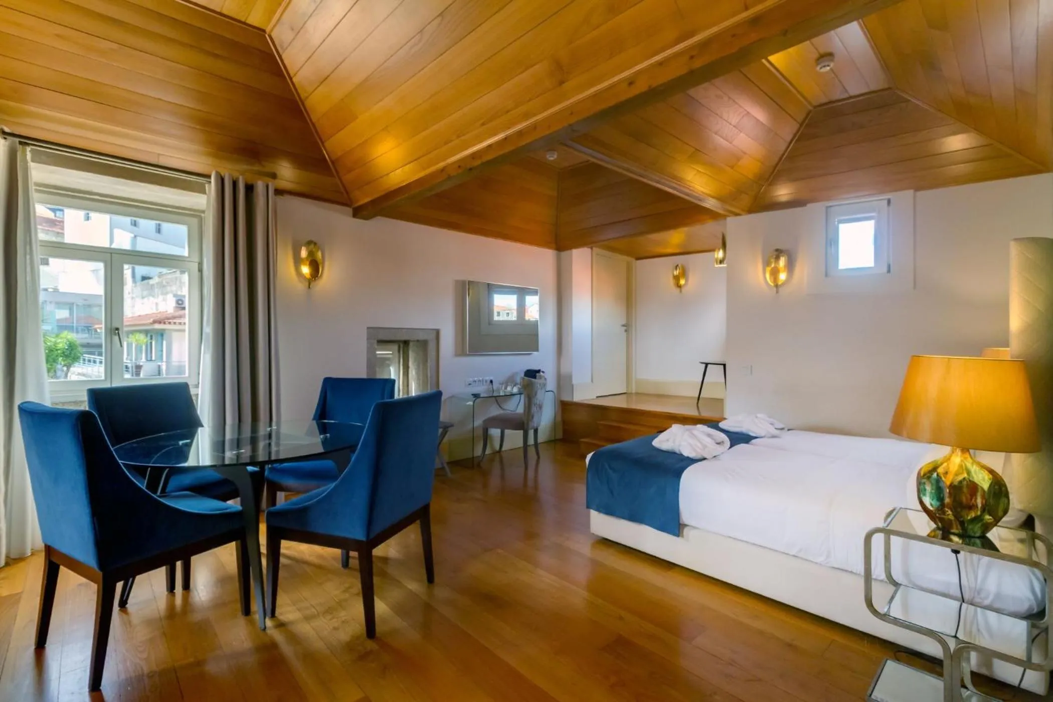 Photo of the whole room, Bed in Oca Flores Hotel Boutique