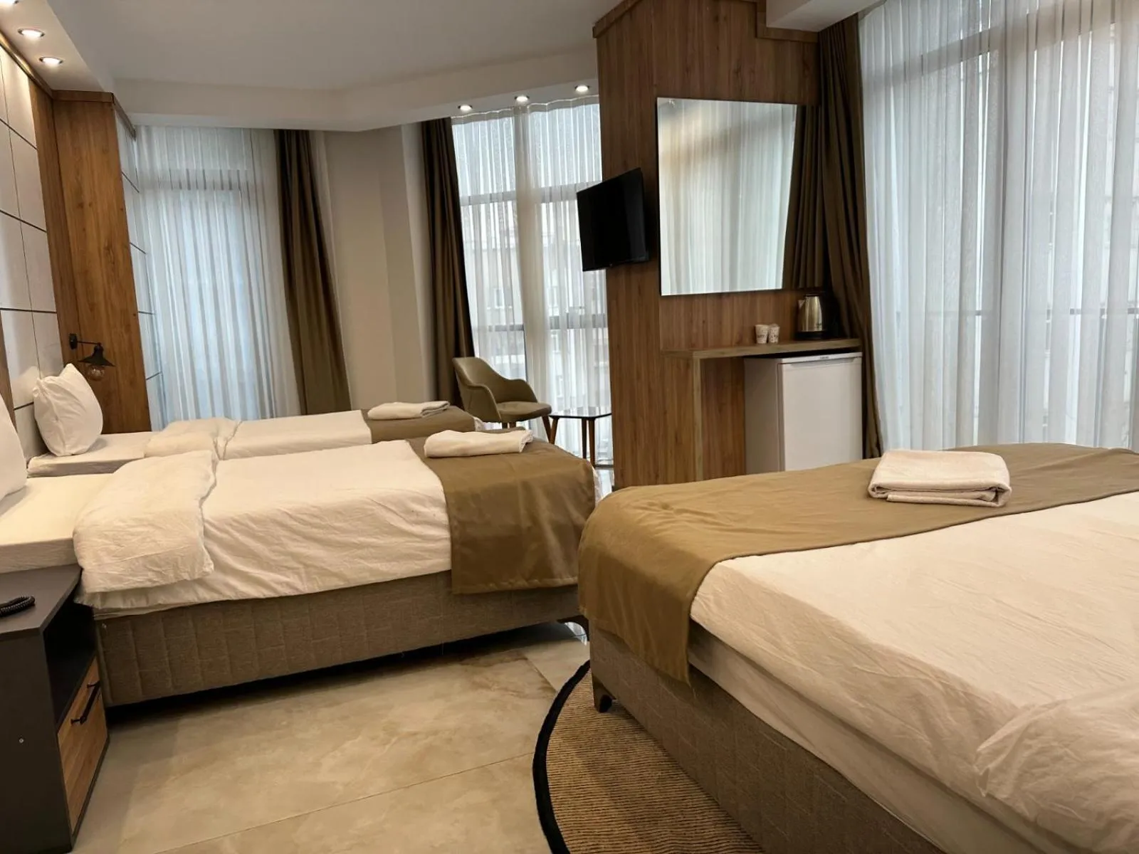 Photo of the whole room in Pars Palas Hotel