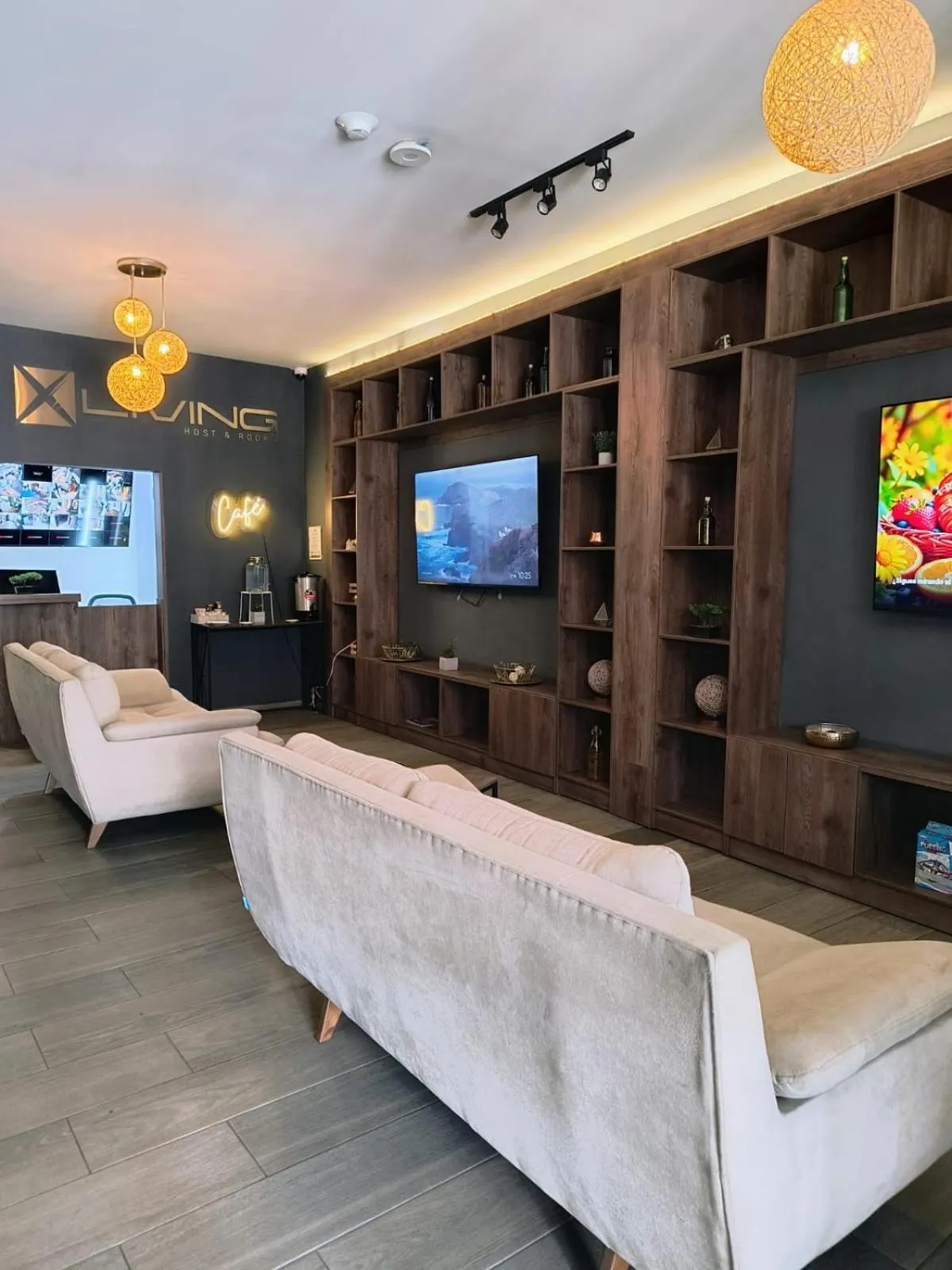 Lobby or reception in Xliving Host and Rooms