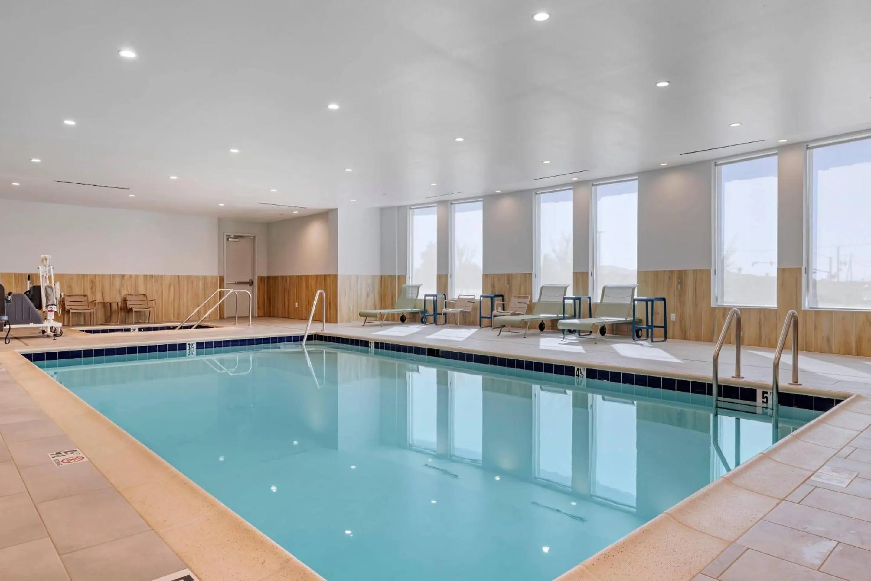 Swimming pool in Cambria Hotel El Centro - Imperial