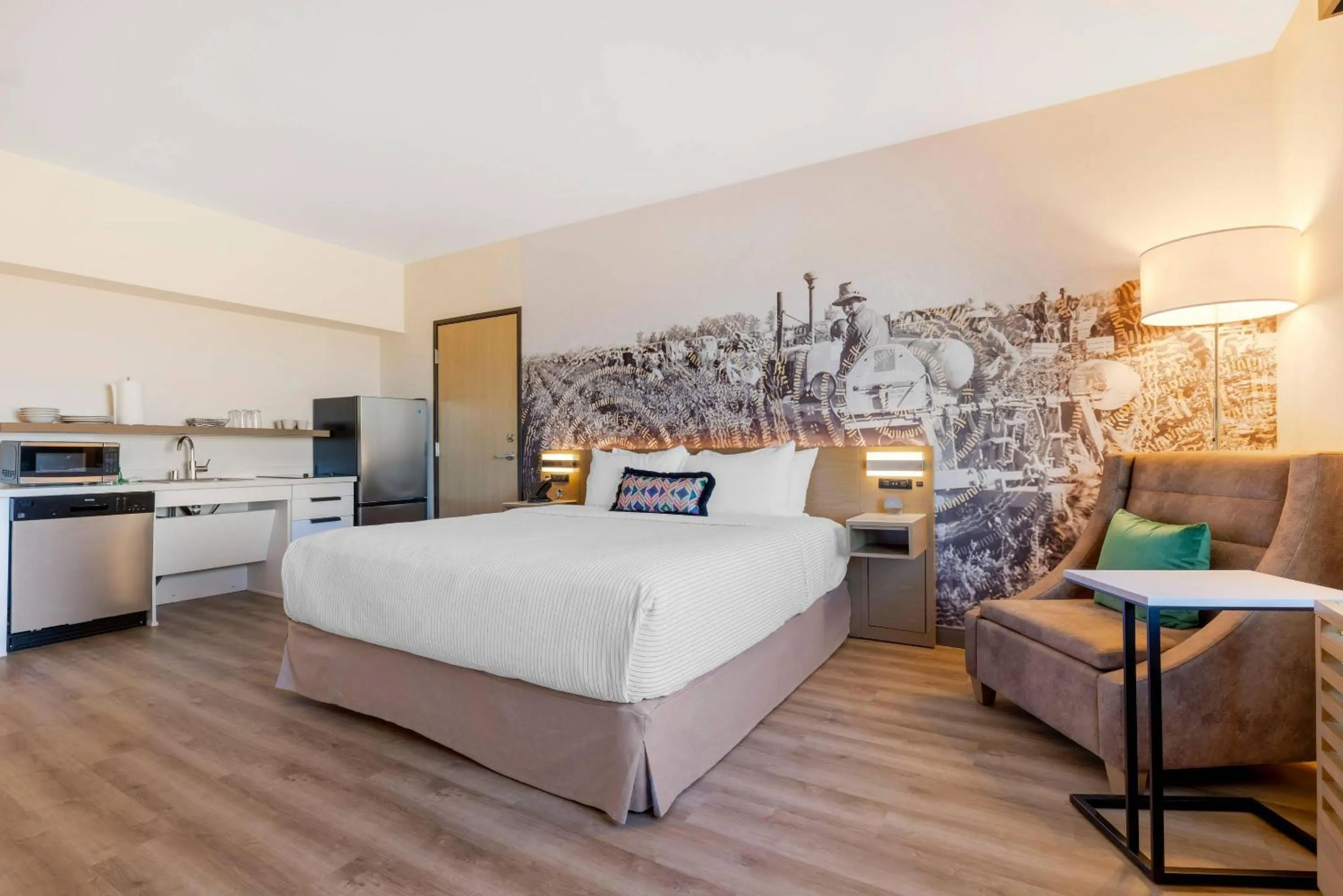 Bedroom, Bed in Cambria Hotel El Centro - Imperial