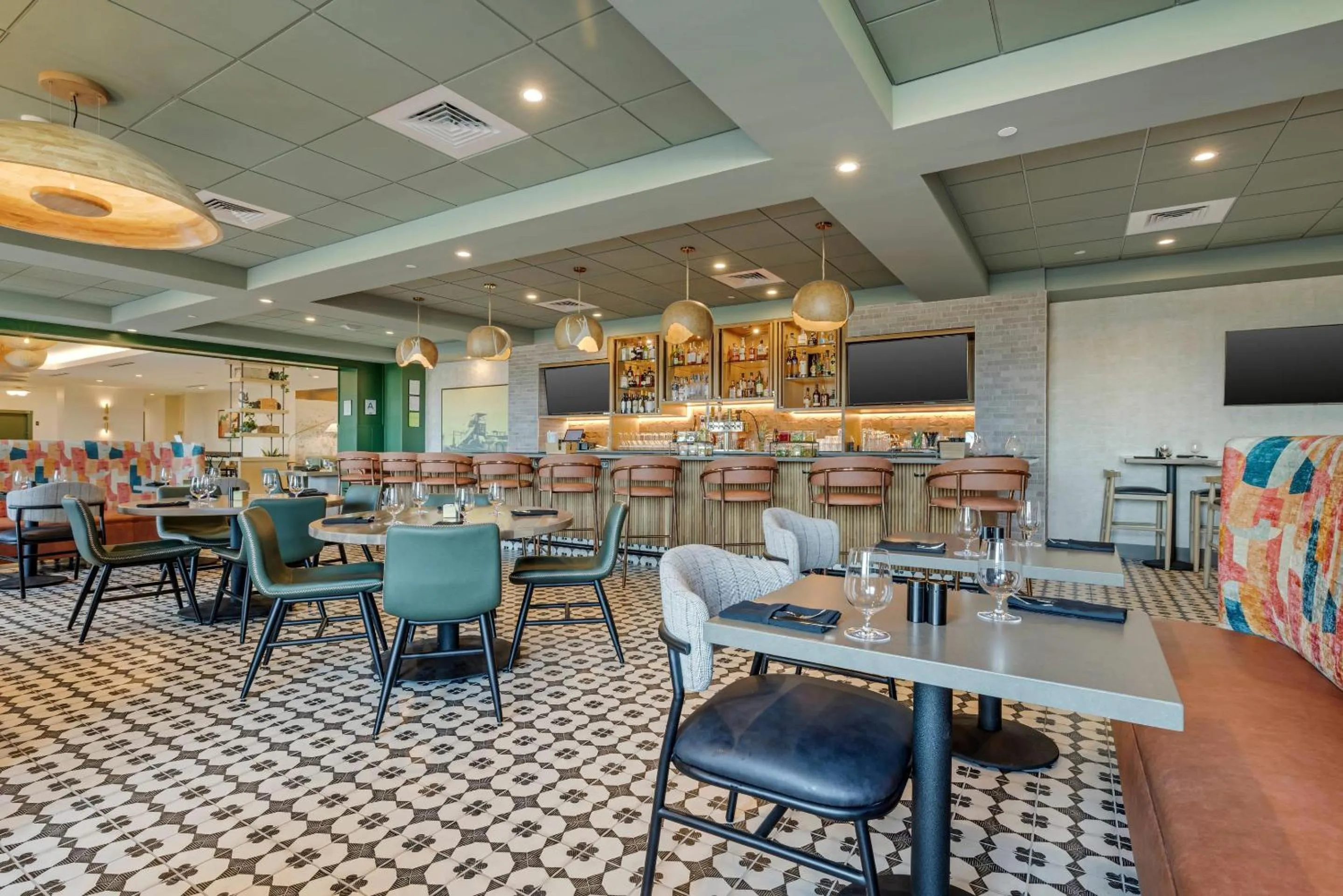 Restaurant/places to eat in Cambria Hotel El Centro - Imperial