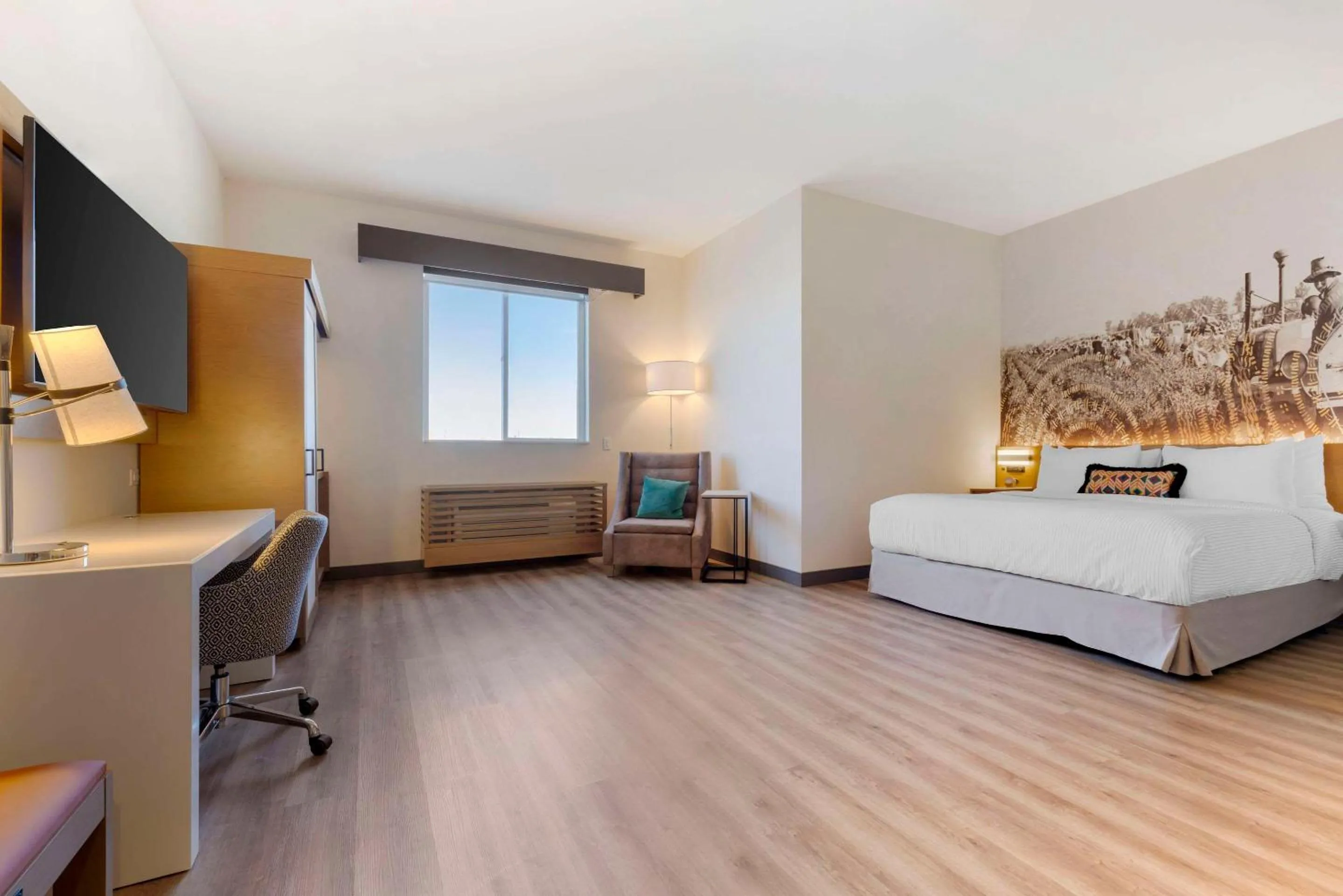 Bedroom, Bed in Cambria Hotel El Centro - Imperial