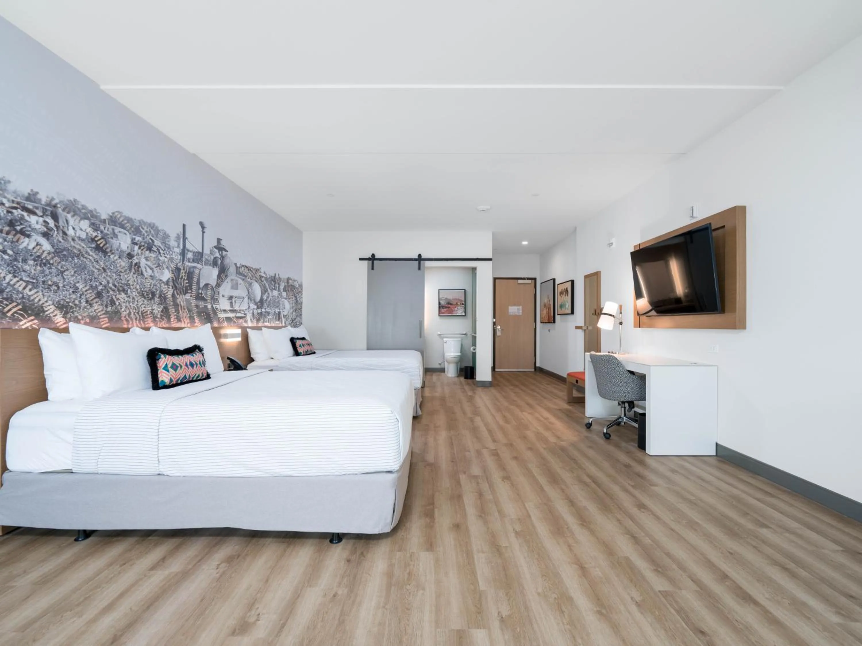 Bed in Cambria Hotel El Centro - Imperial