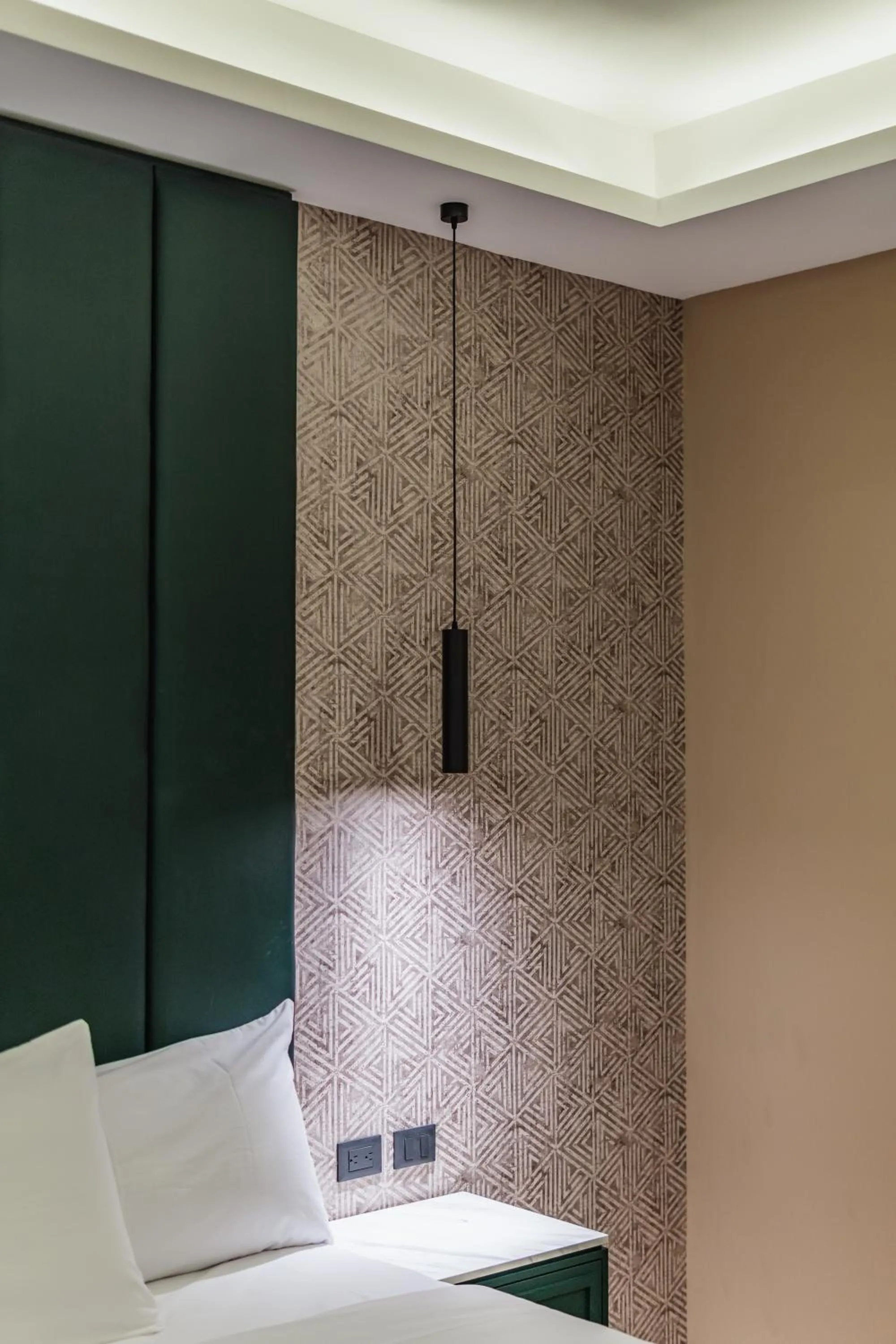 Bed in Hotel Chariot