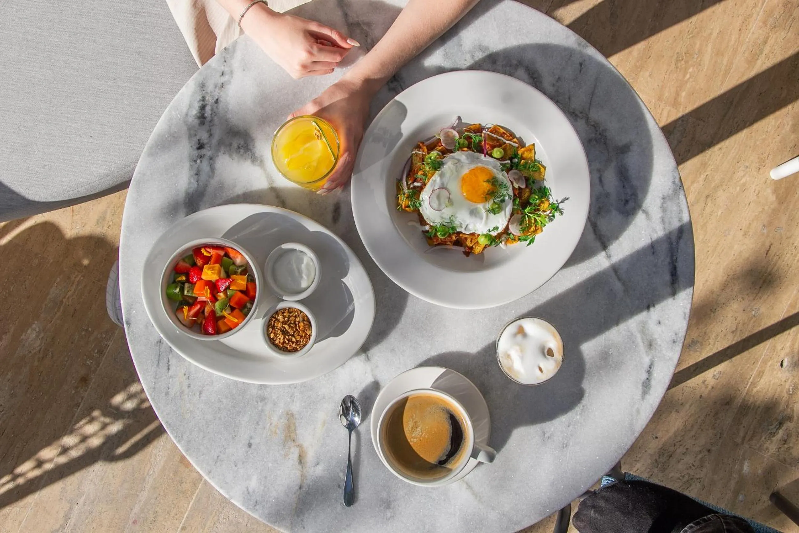 Breakfast in Hotel Chariot