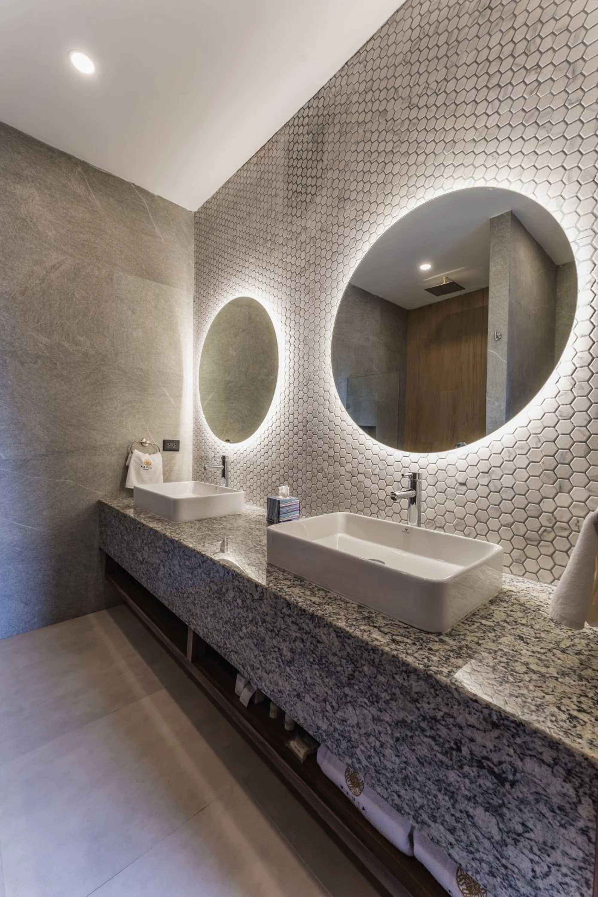 Bathroom in Hotel Chariot