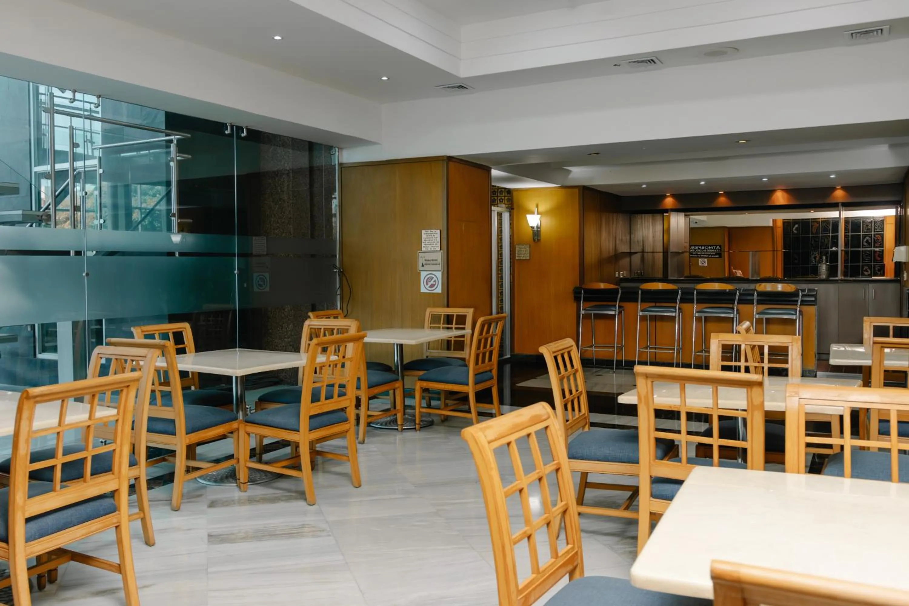 Restaurant/places to eat in Intercity Tower Hotels
