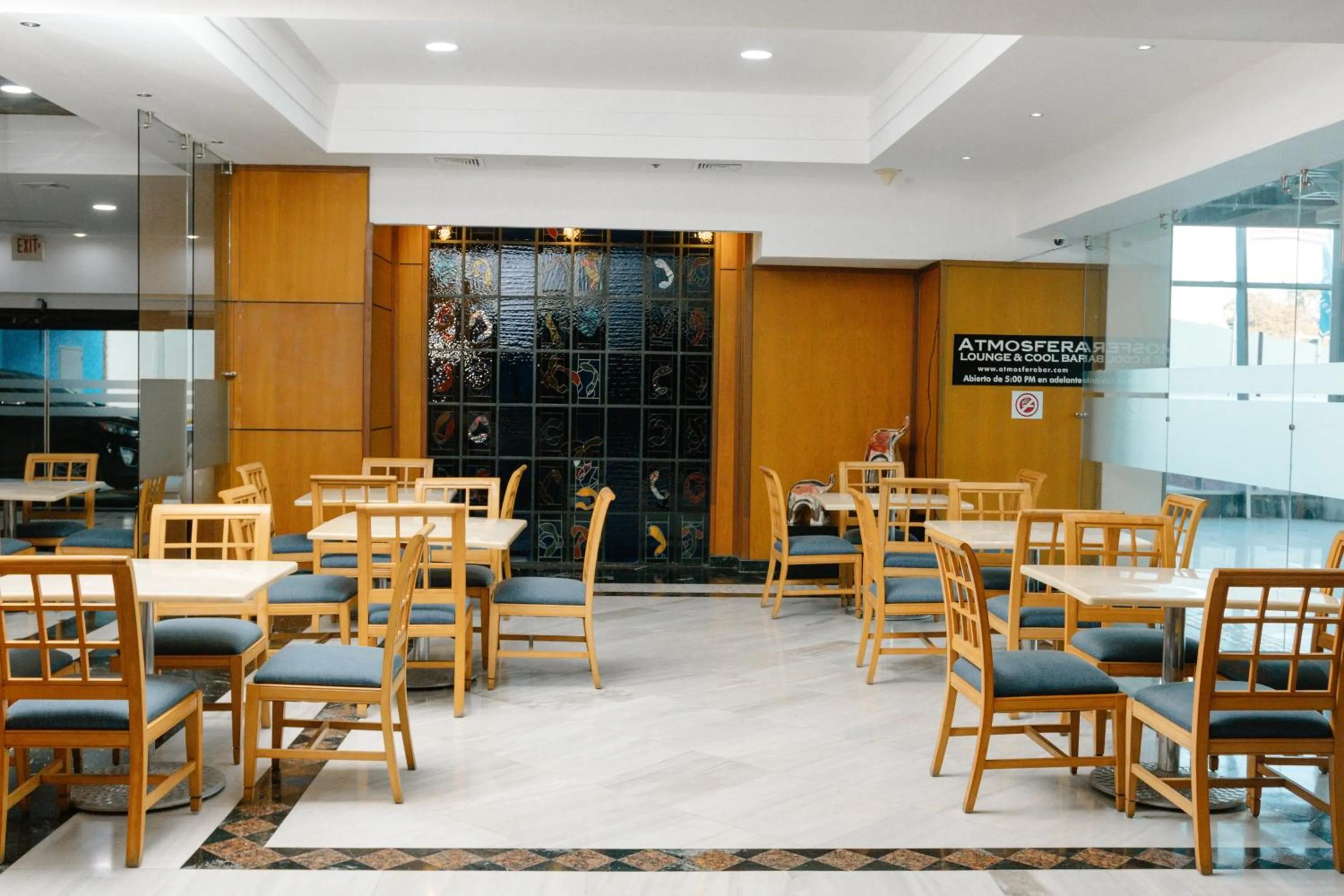 Restaurant/places to eat in Intercity Tower Hotels