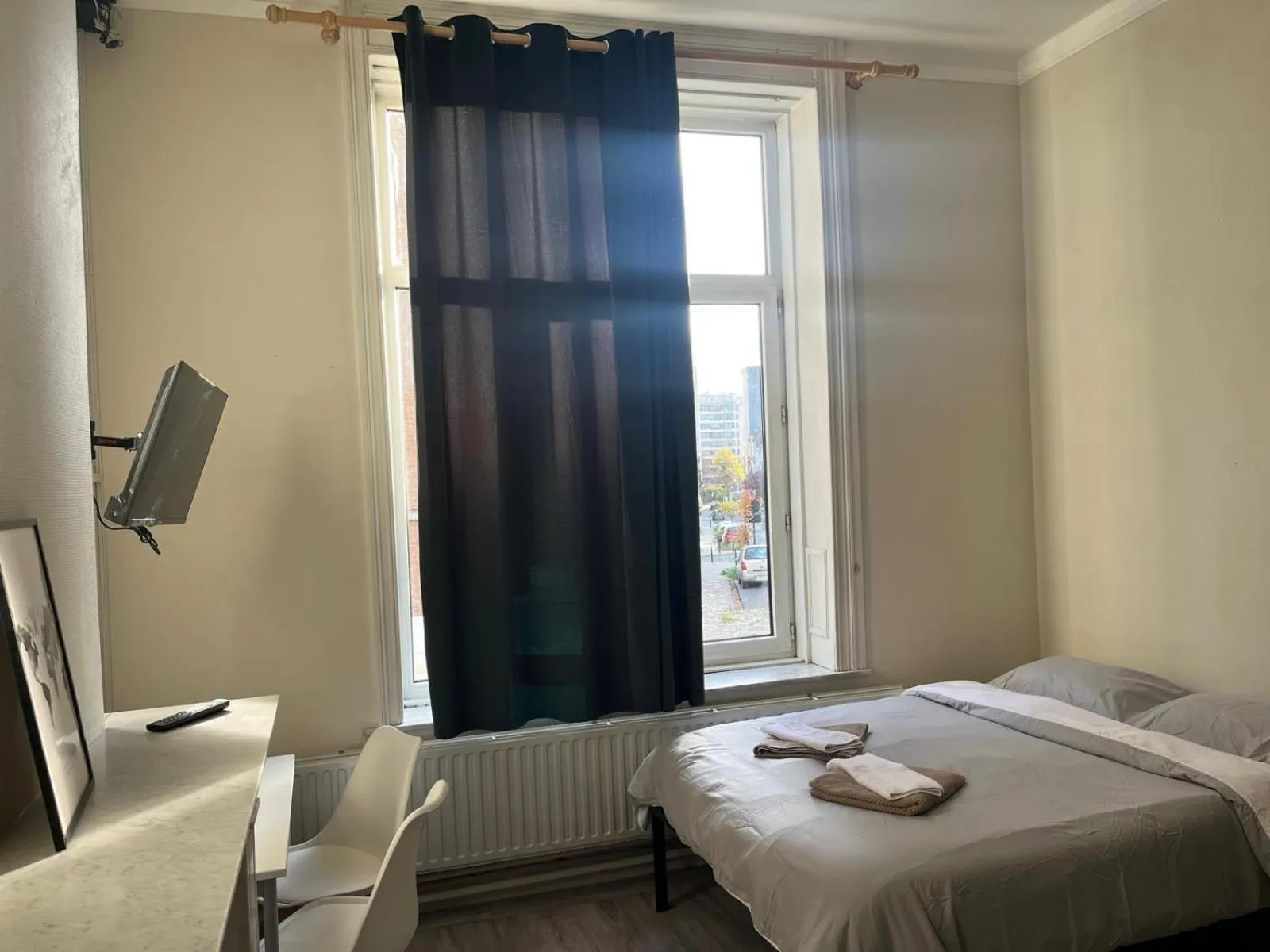 TV and multimedia, Bed in European District Hostel