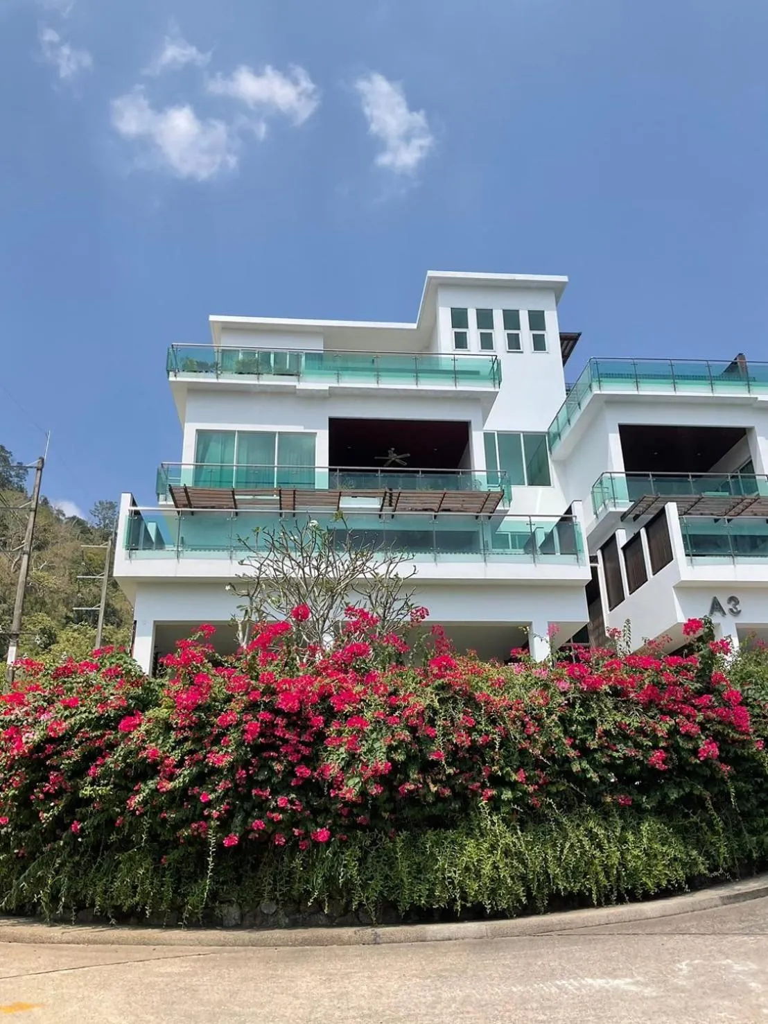 Garden view in Grand Kamala Falls