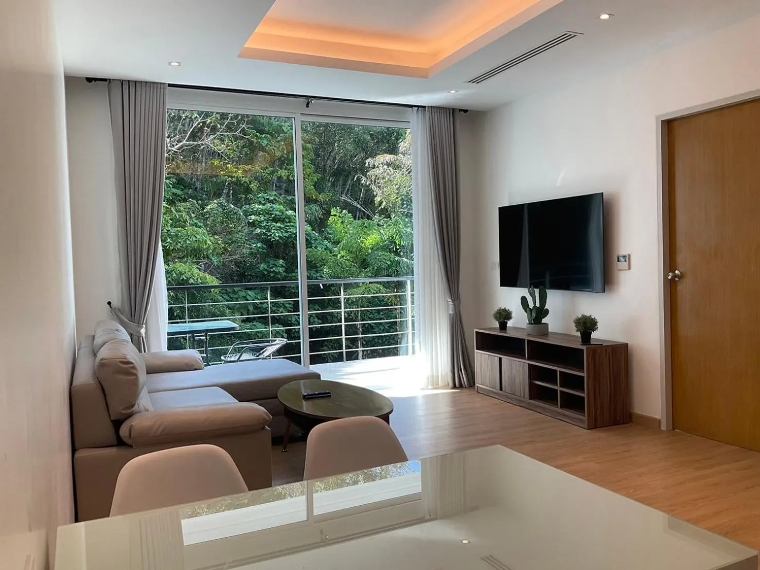 TV and multimedia in Grand Kamala Falls