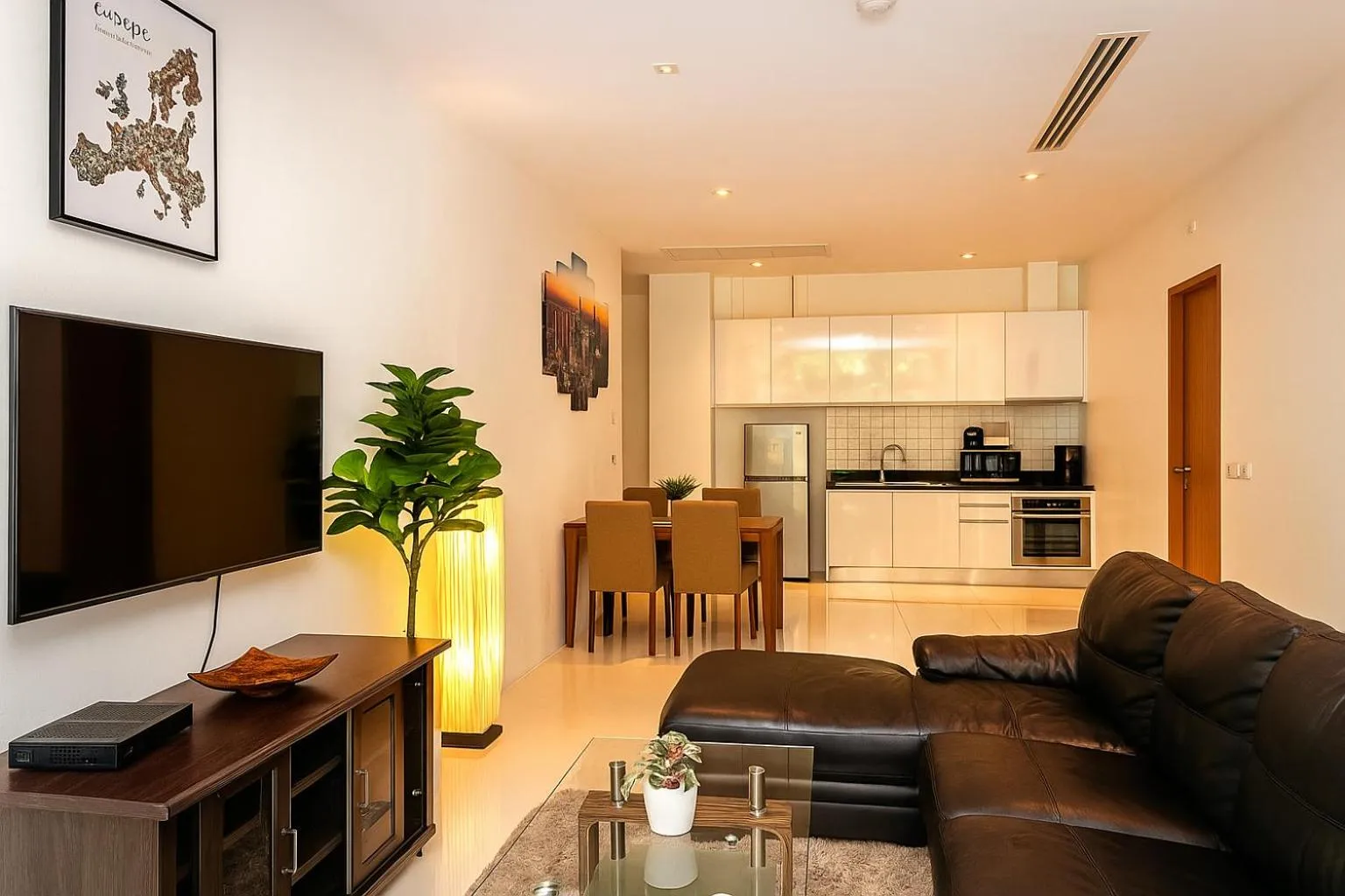 Living room in Grand Kamala Falls