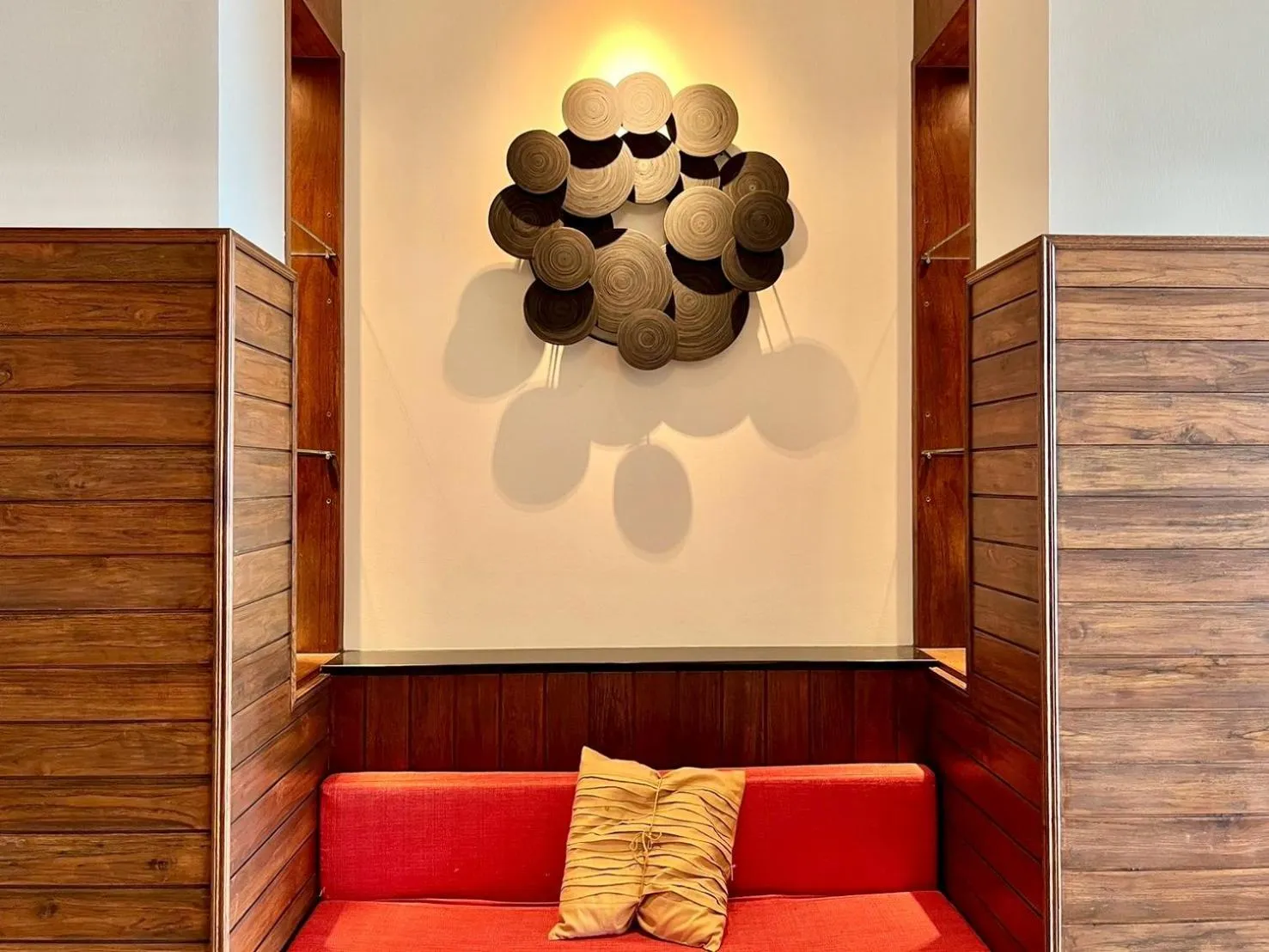 Living room in Grand Kamala Falls