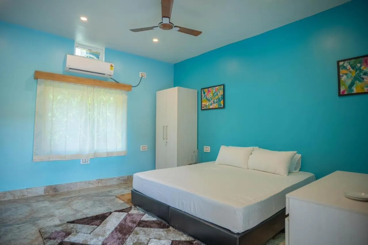 Photo of the whole room in Michael's Island Resort