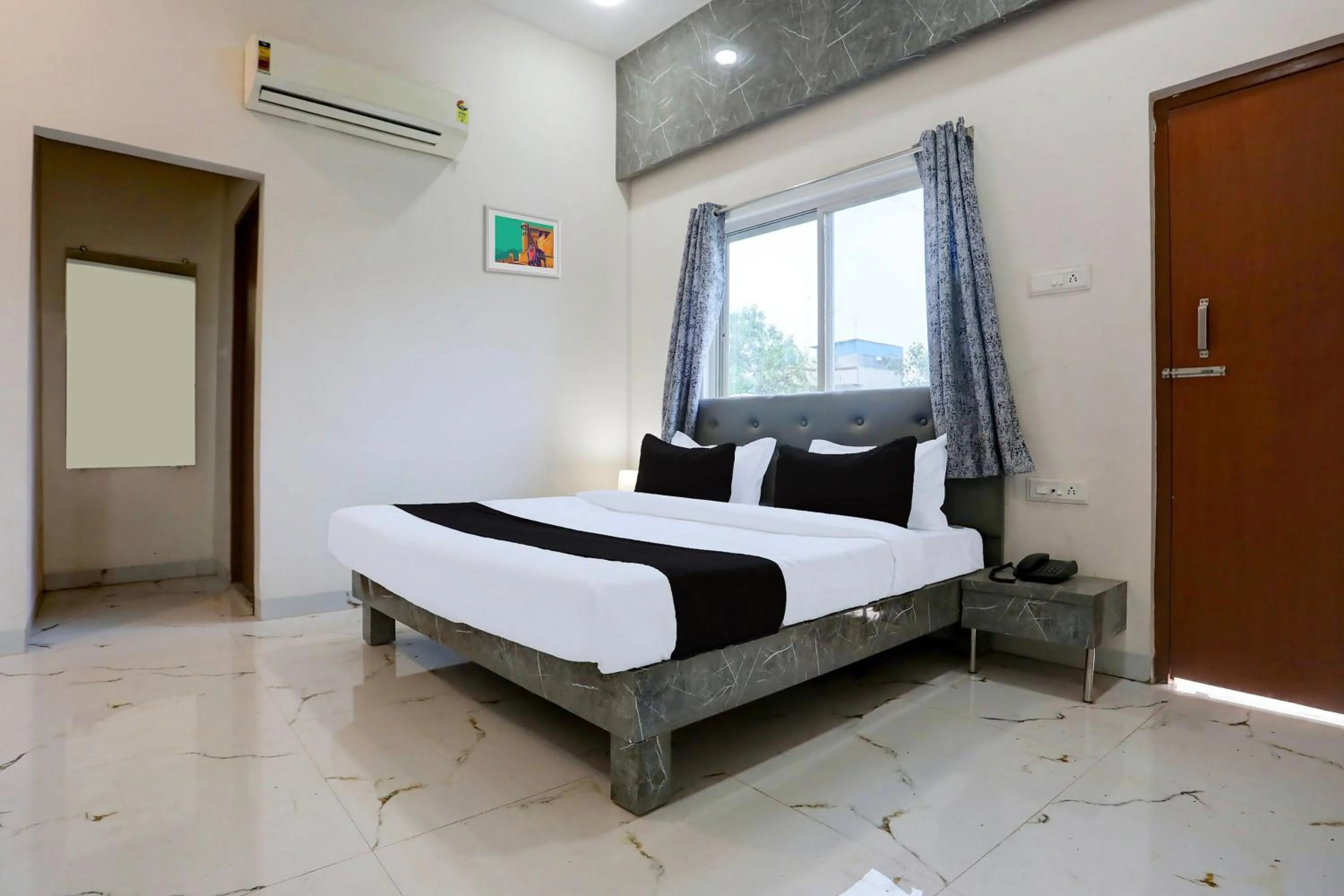 Bedroom in Hotel O Panchvati