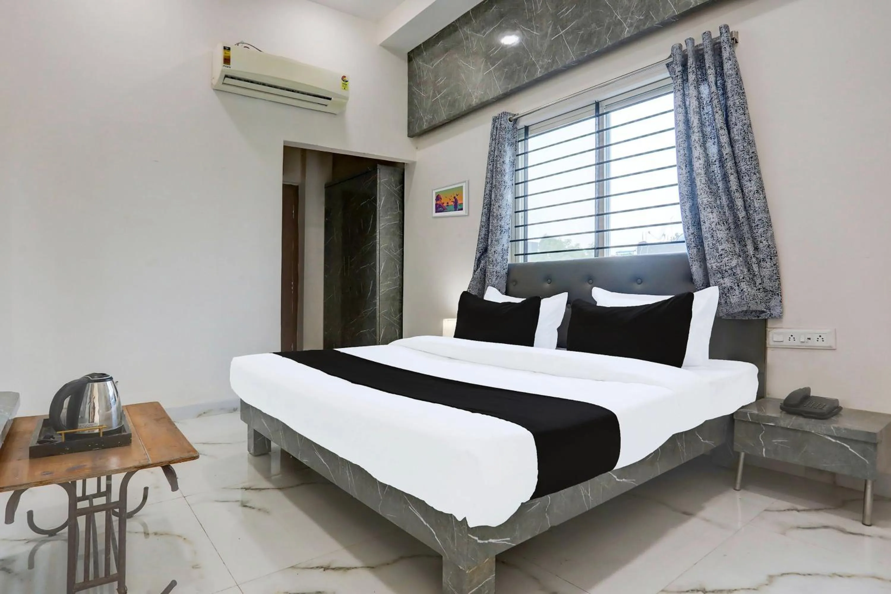 Bedroom in Hotel O Panchvati