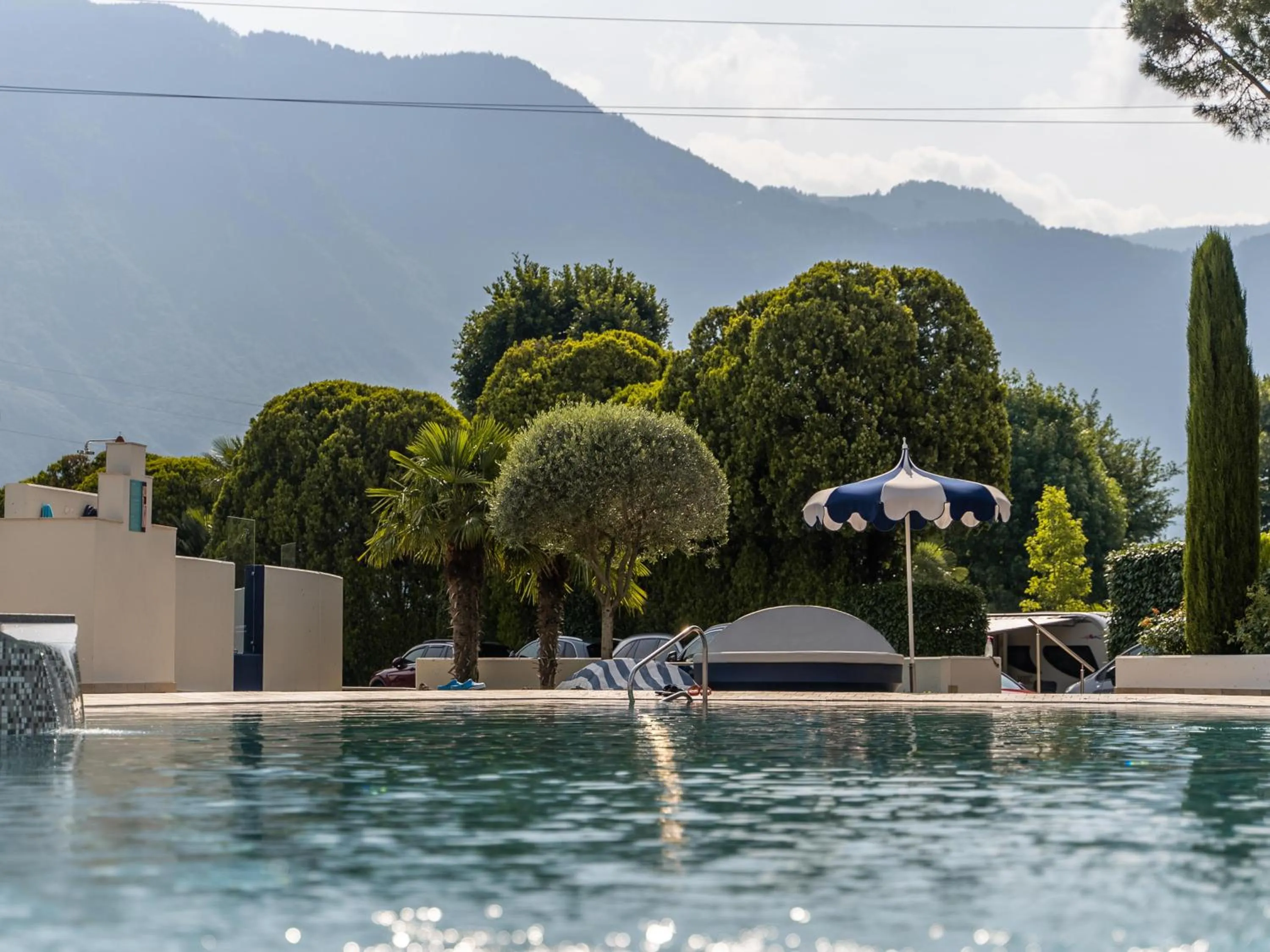 SCHLOSSHOF SÜDTIROL - Hotel & Camping Resort